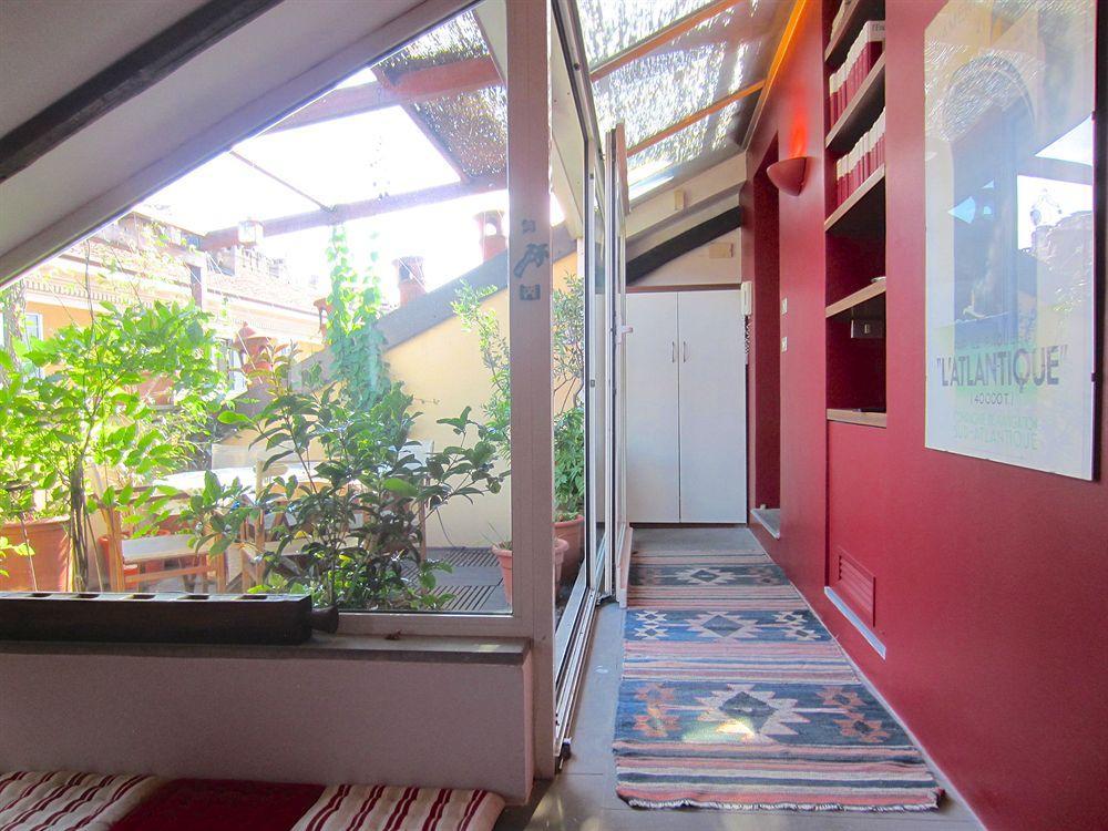 Temporary House - Design District Apartment