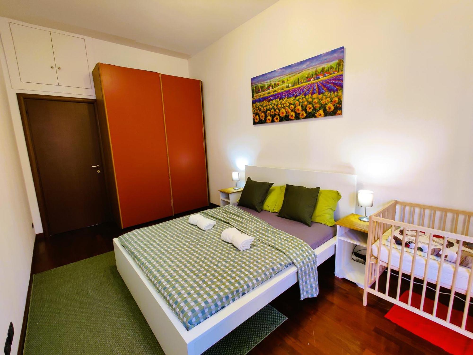 Luxury In Piazza 5 Giornate Apartment