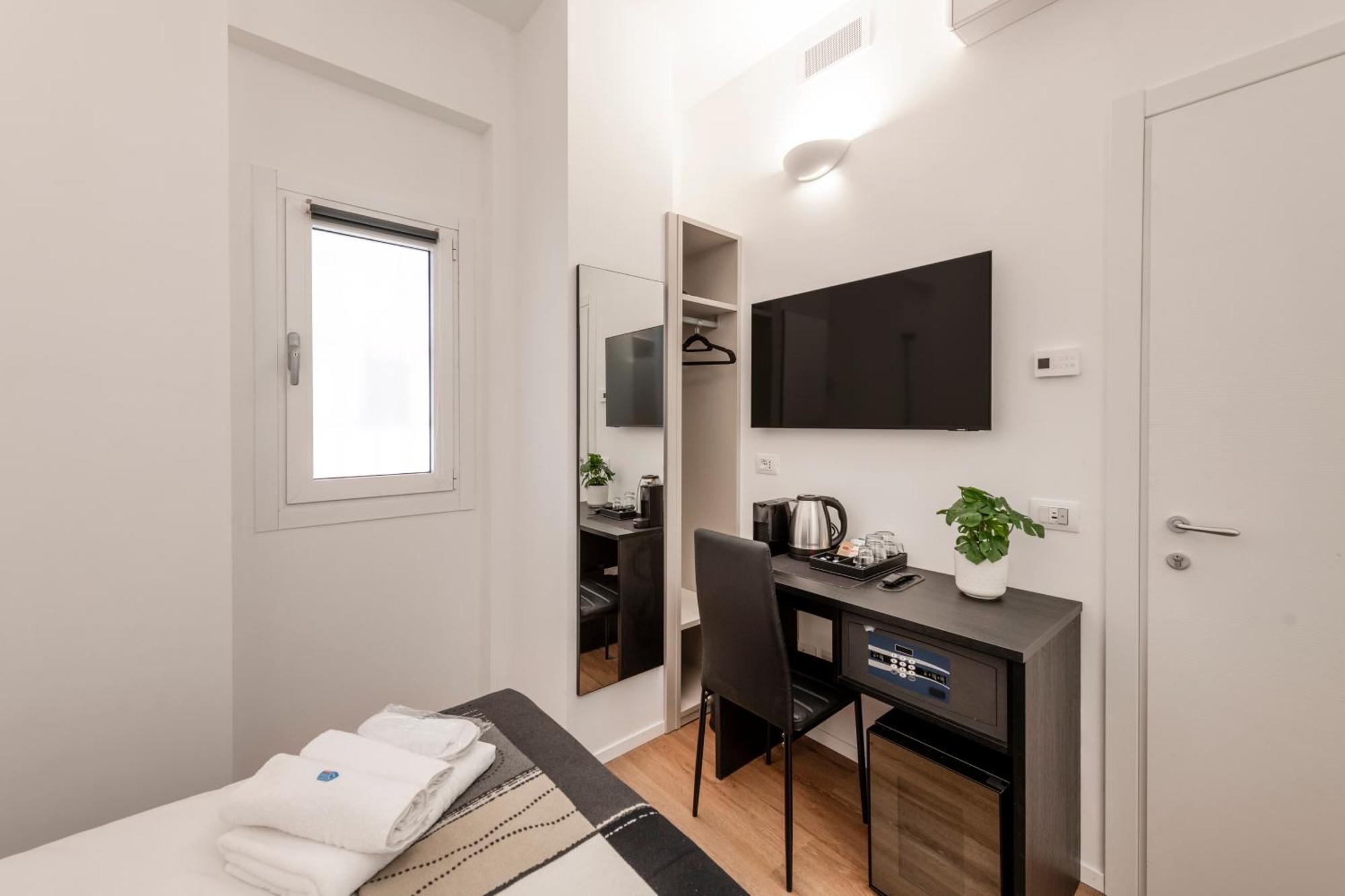 Bnbutler - Inbrera - Giulianova, 1 Casa de hóspedes Milão