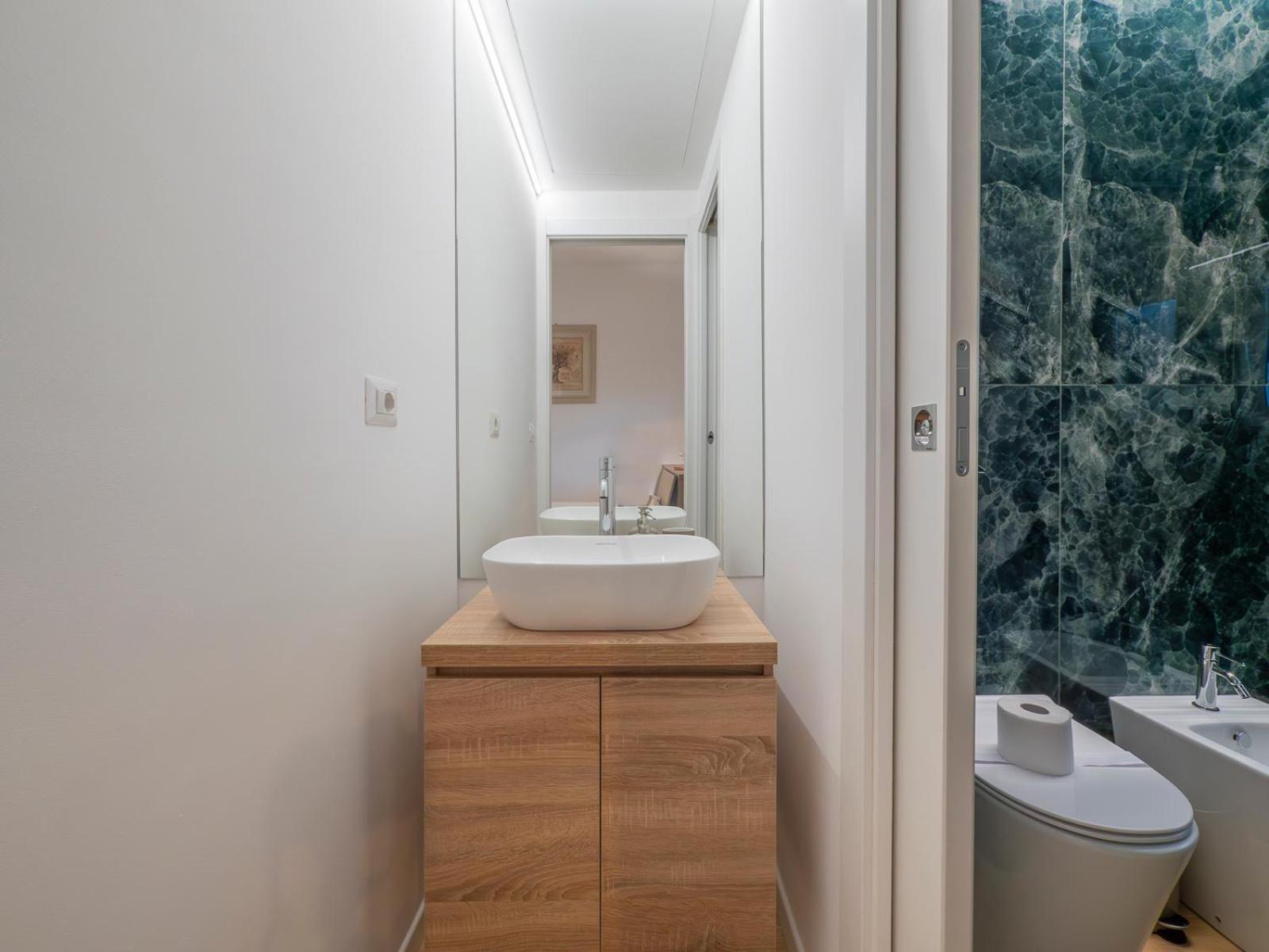 Xenia - Renovated In Navigli Area Milan