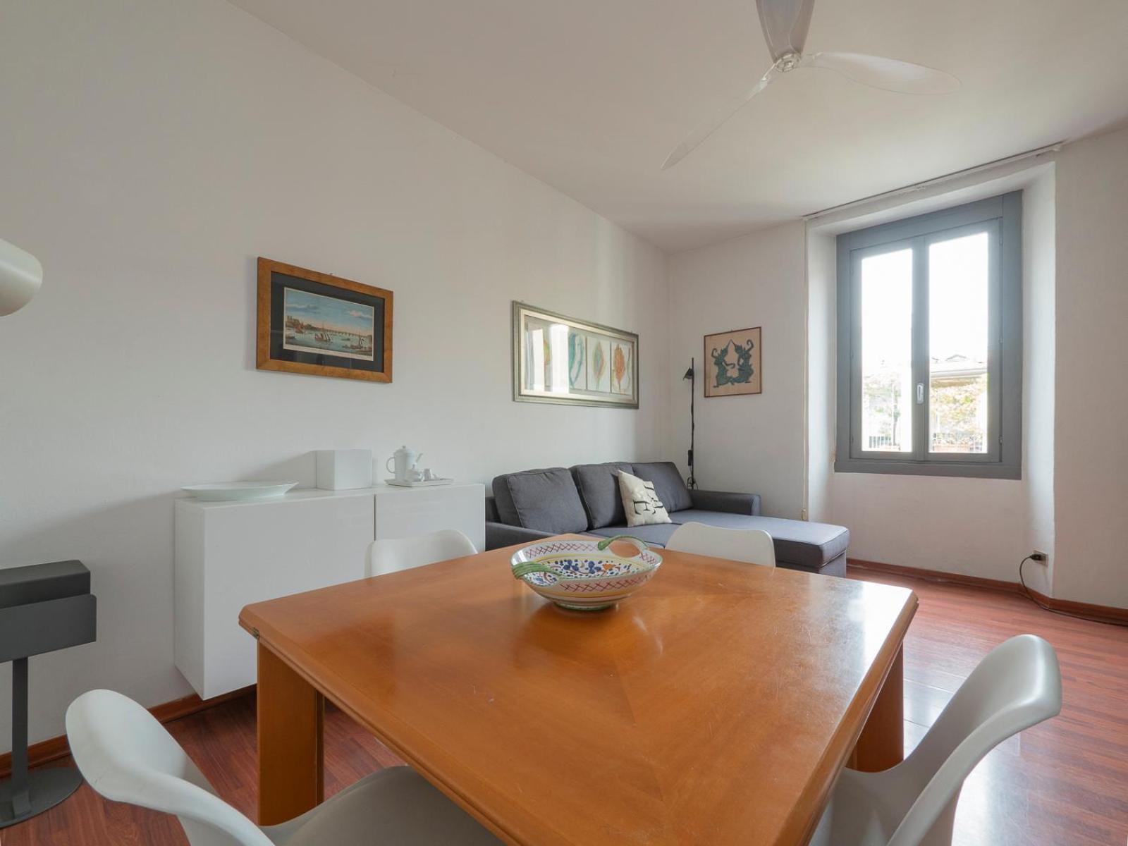 Youhosty - Panfilo Castaldi 26 * Milan