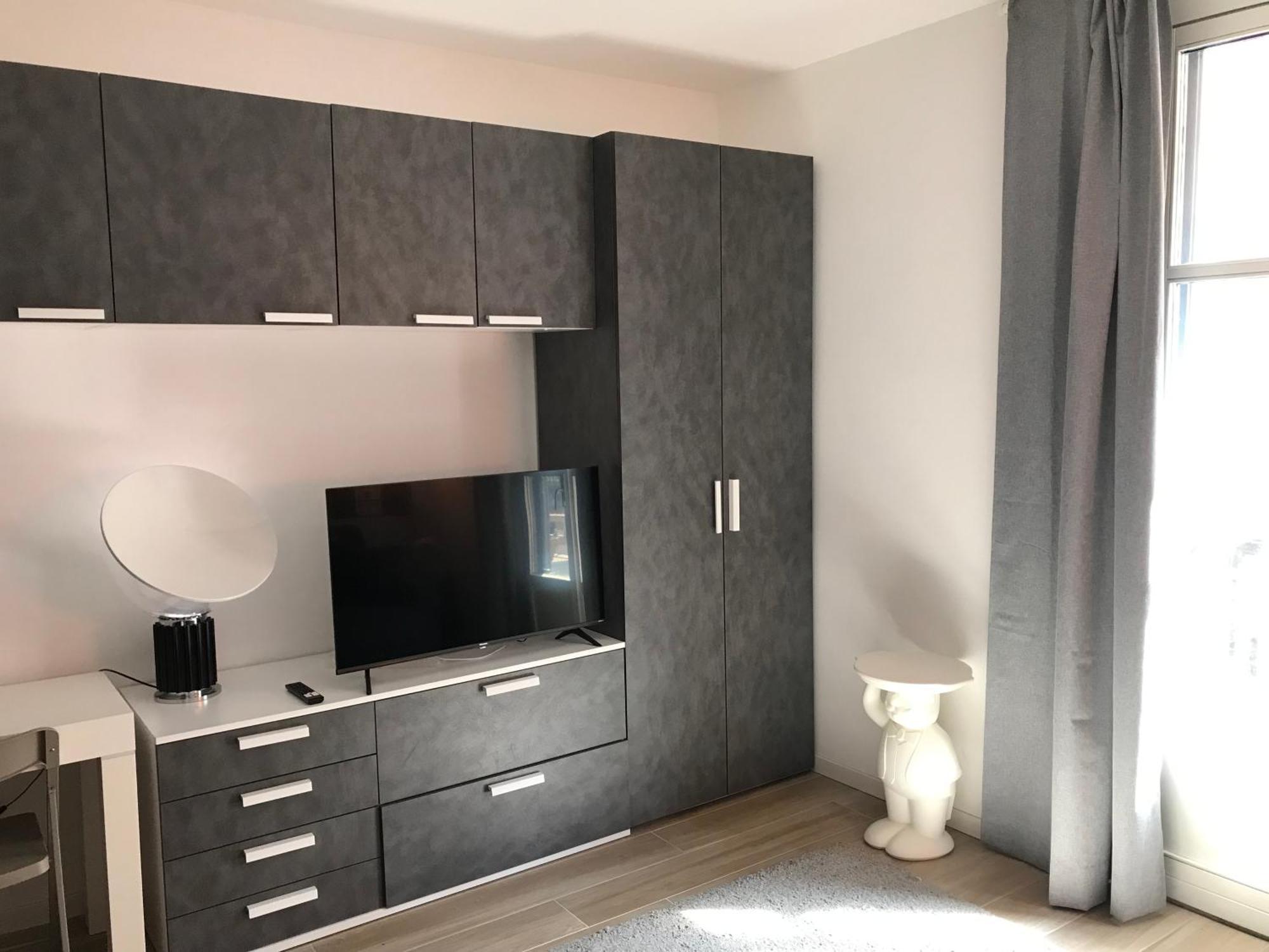 Porta Venezia Small House Apartment *