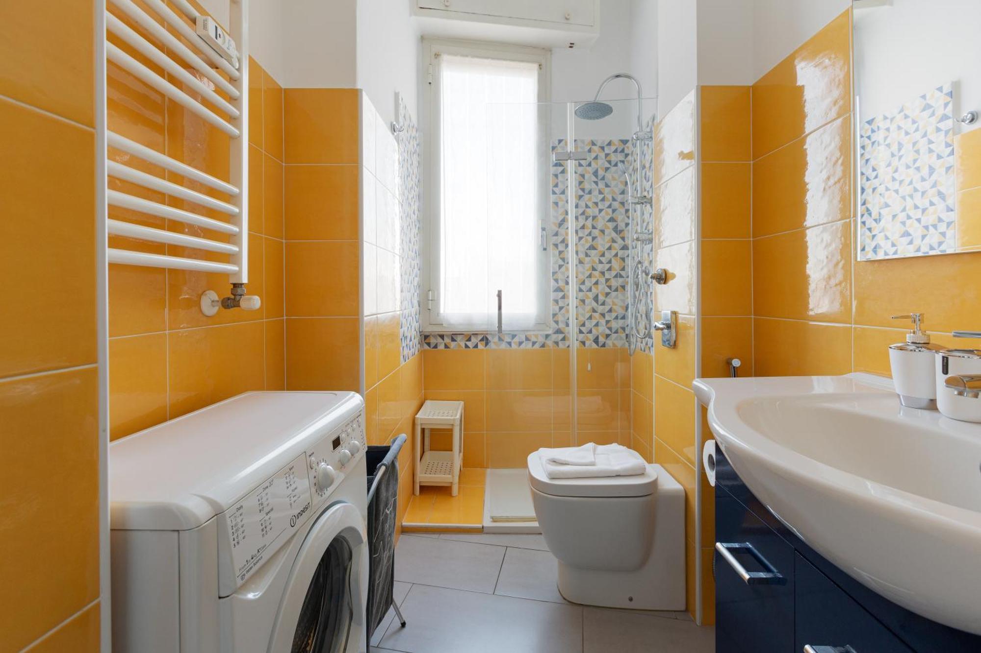 Bande Nere Mm1 - Modern With Balcony! Apartment
