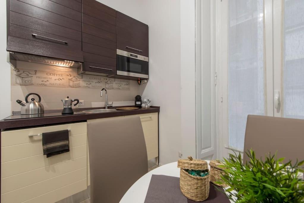 Splendido Bilocale Stazione Apartamento Milão