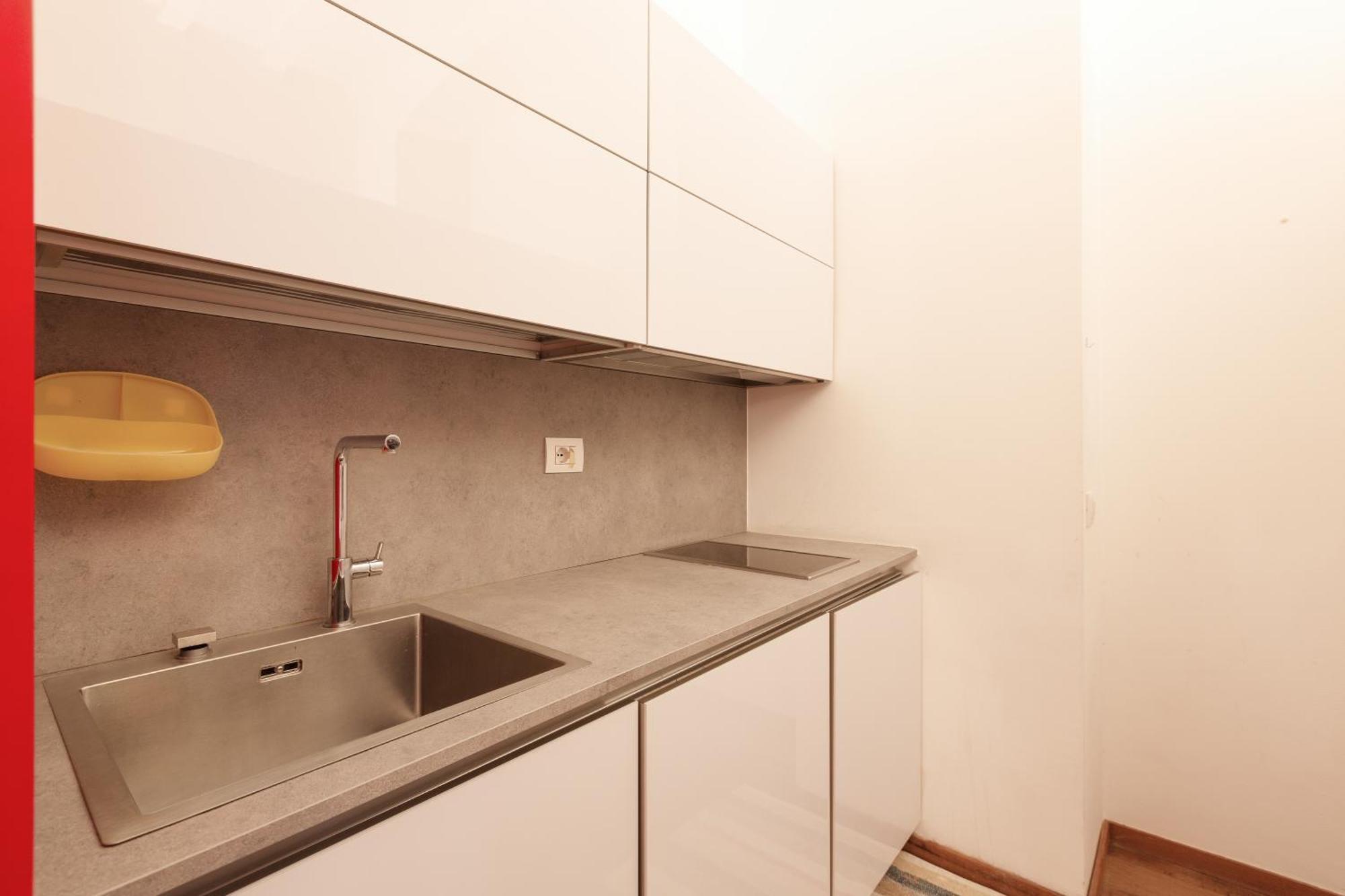 Modern 280m From Arco Della Pace! * Milan