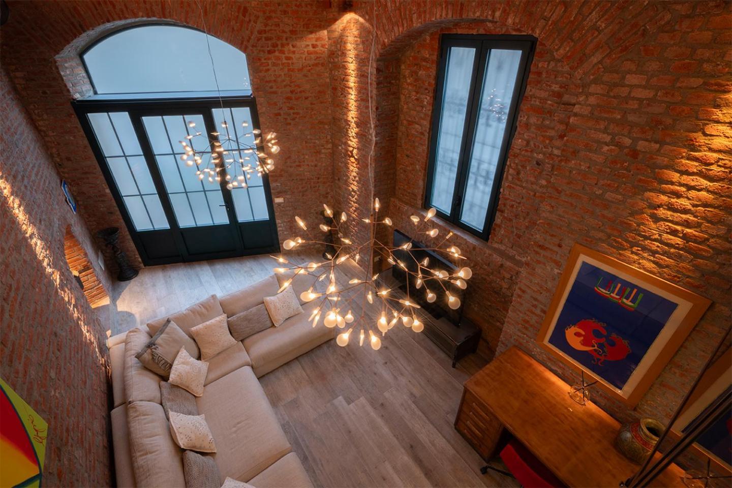 Moon-emme Loft Apartment *