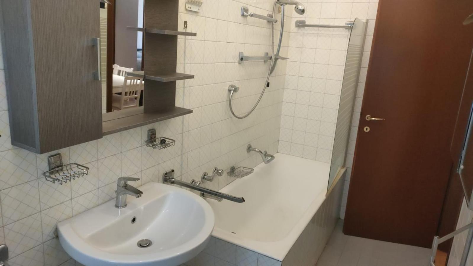 3 Minutes On Foot From Duomo Big With 3 Bedroom Milan