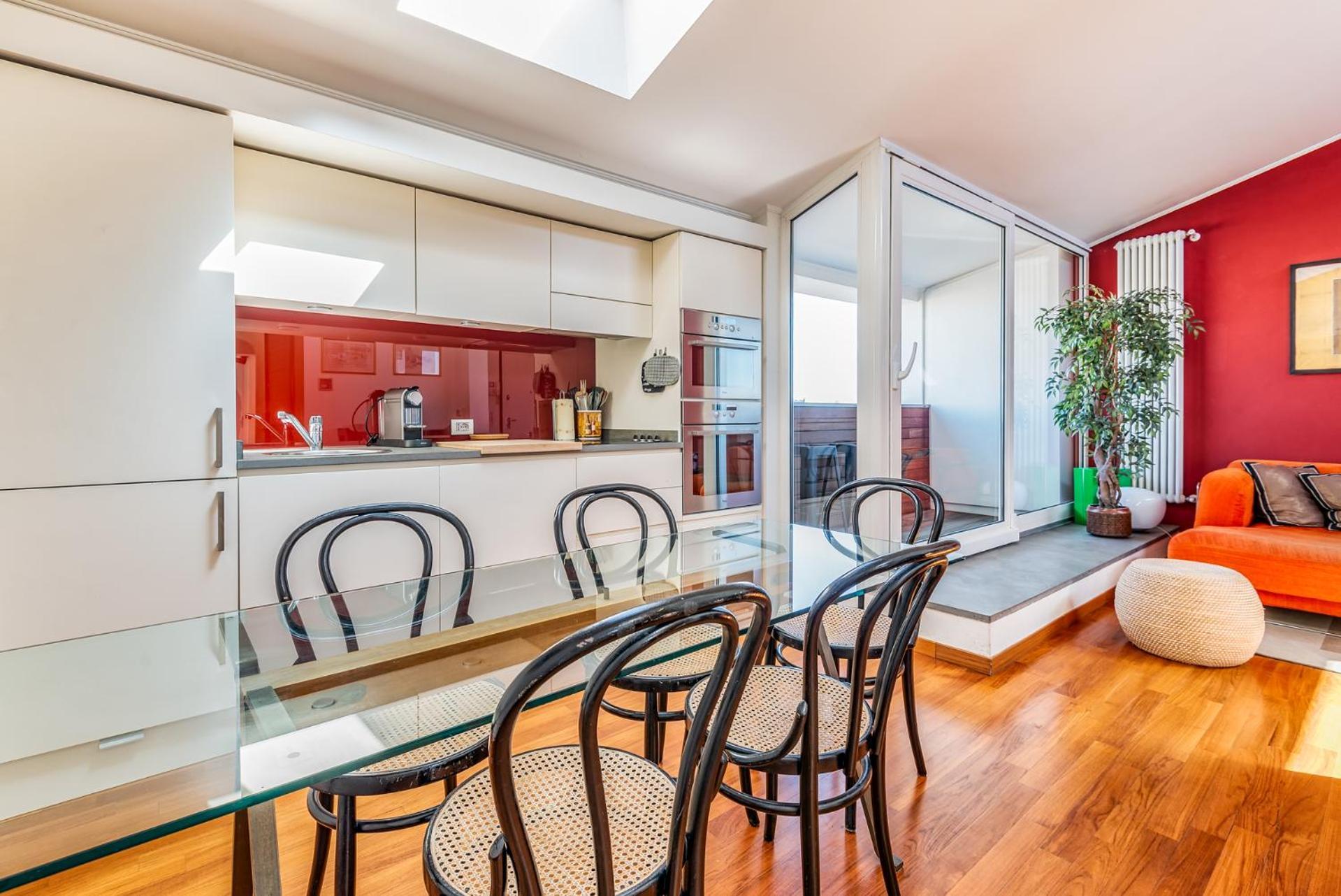 Apartment Brand New Central Beatrice D'este