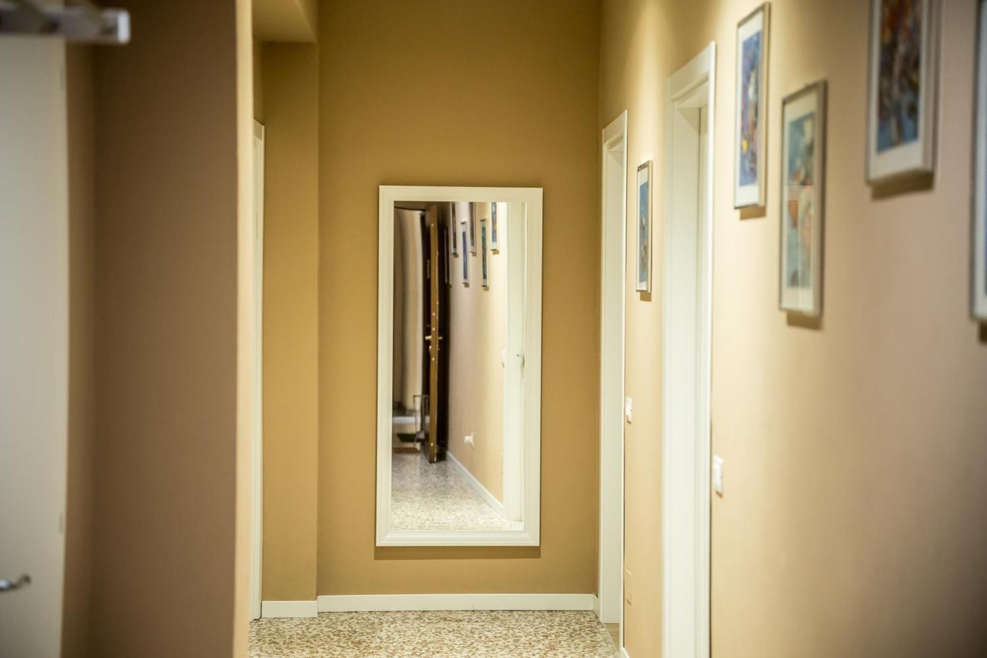 Shortmi Canonica Apartment Milan