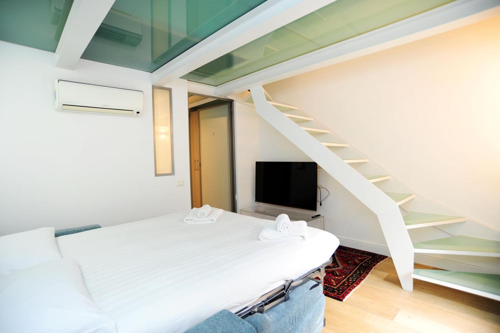 Giovio Duplex