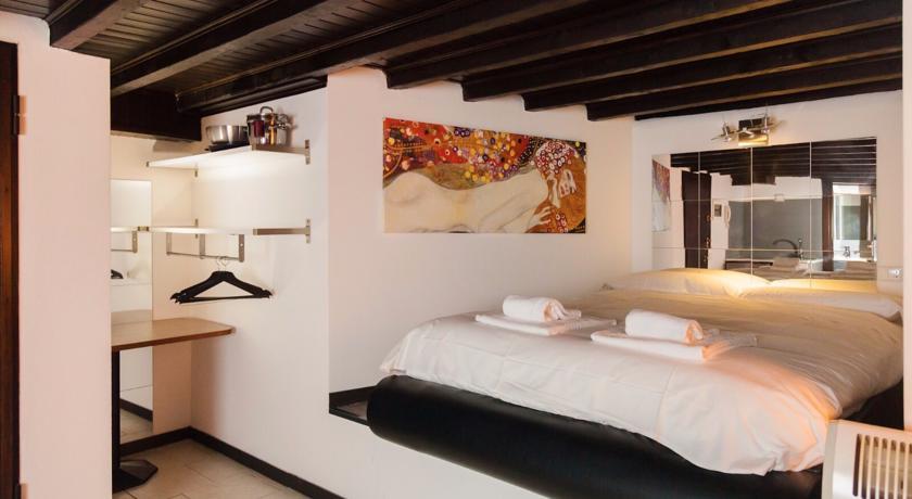 Cadorna Apartment Milan