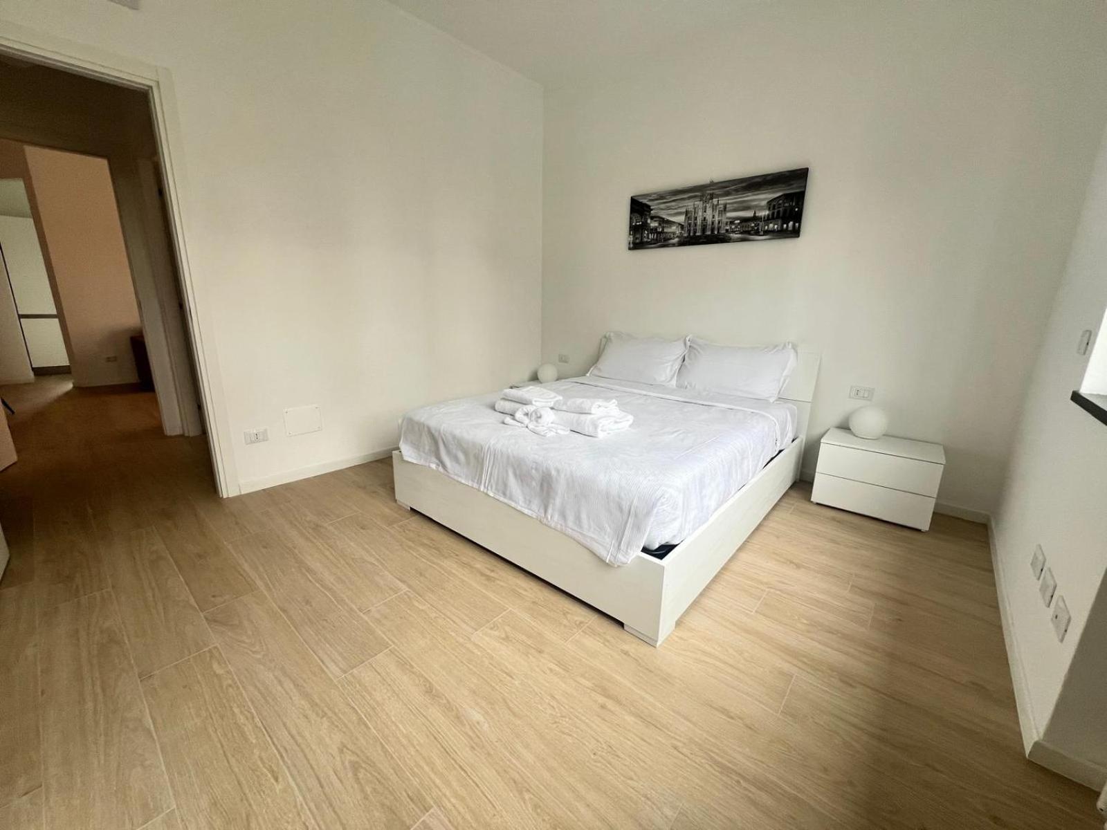 Domusmi Bordighera 32 * Milano