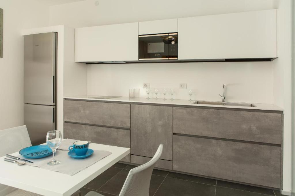 Guest house Enjoy Garden - Flavio Baracchini 9 - Milan