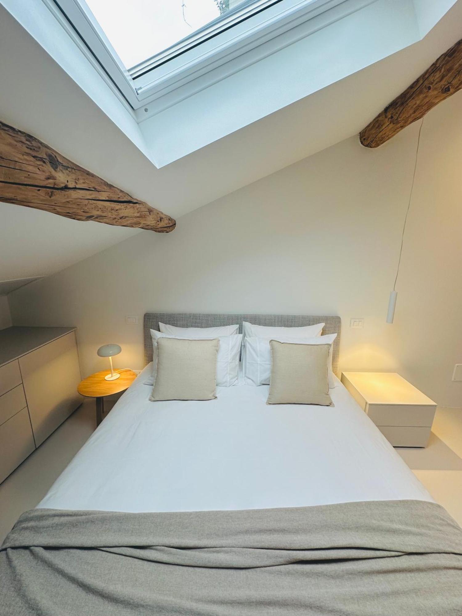 Apartment Mansarda San Gregorio Milan