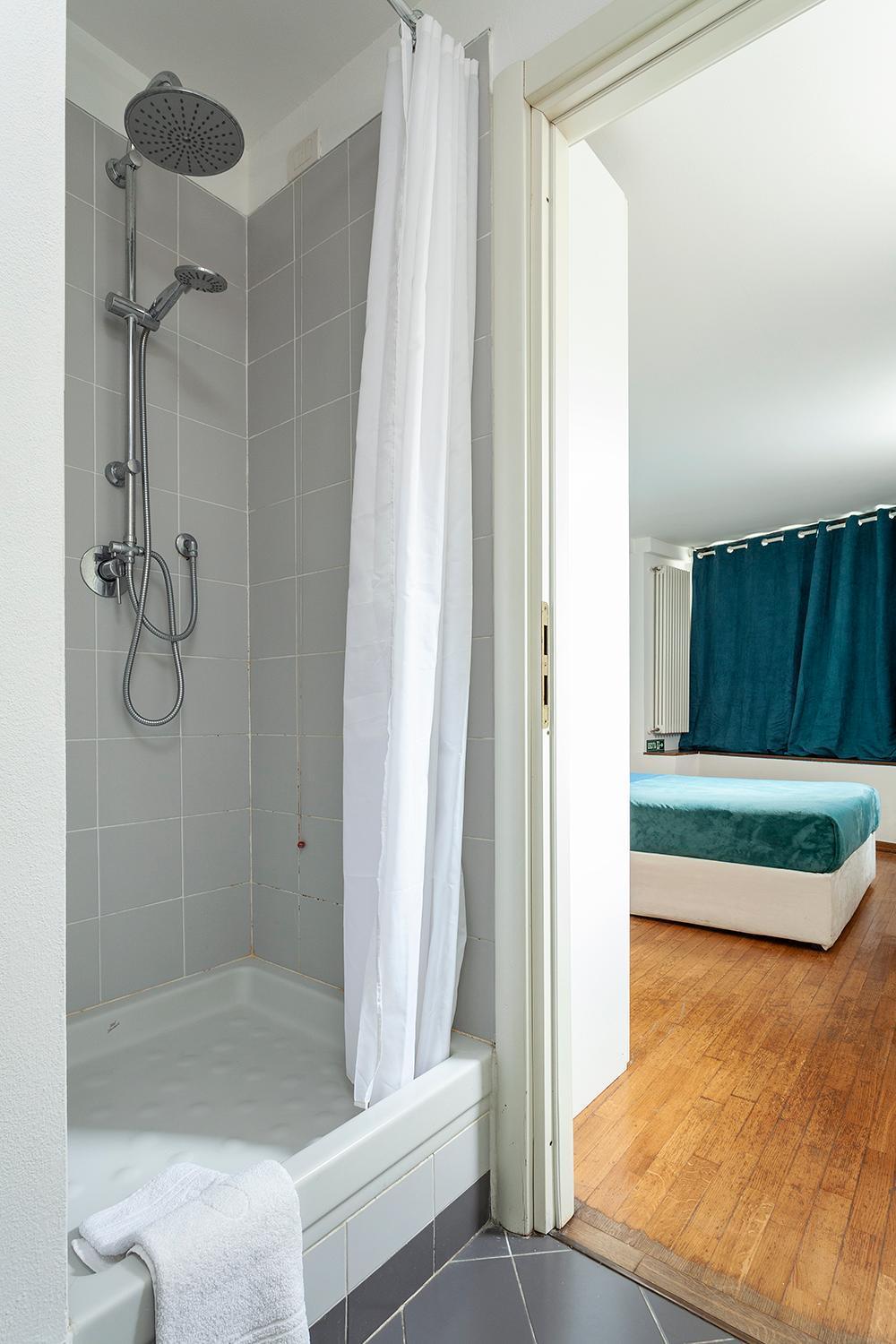 Apartment Duplex Luminoso In Zona Residenziale Milan