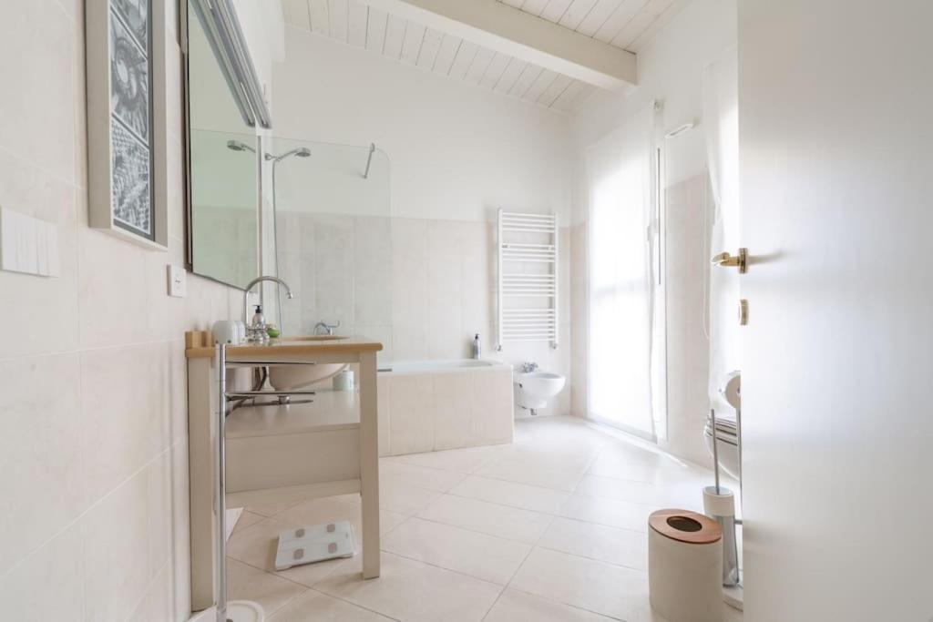 Castaldi Charming Suite-hosted By Sweetstay * Milano