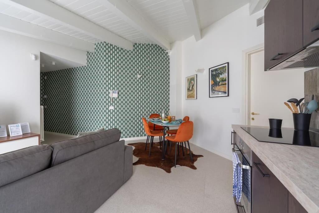 Castaldi Charming Suite-hosted By Sweetstay Milano