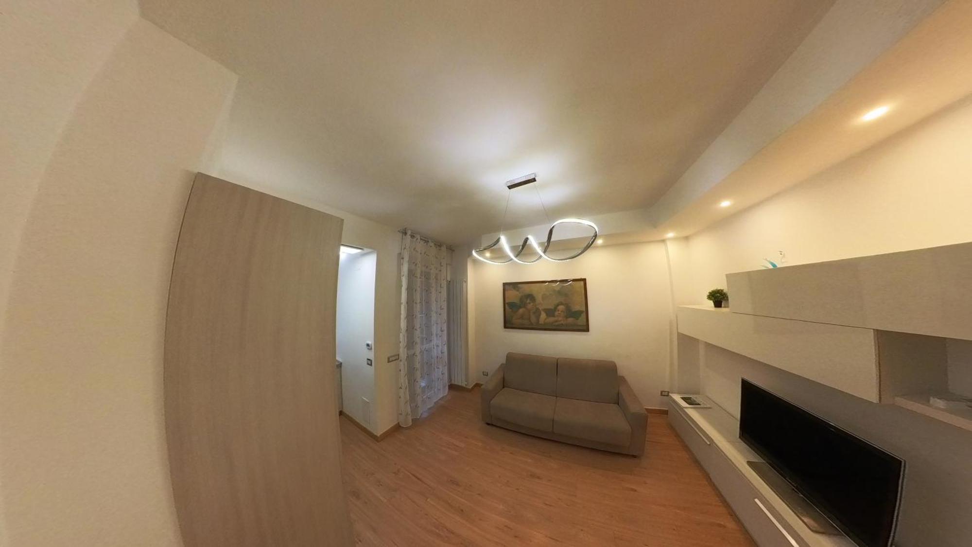 Elegante Ideale: Casa Vacanza-affari * Milano