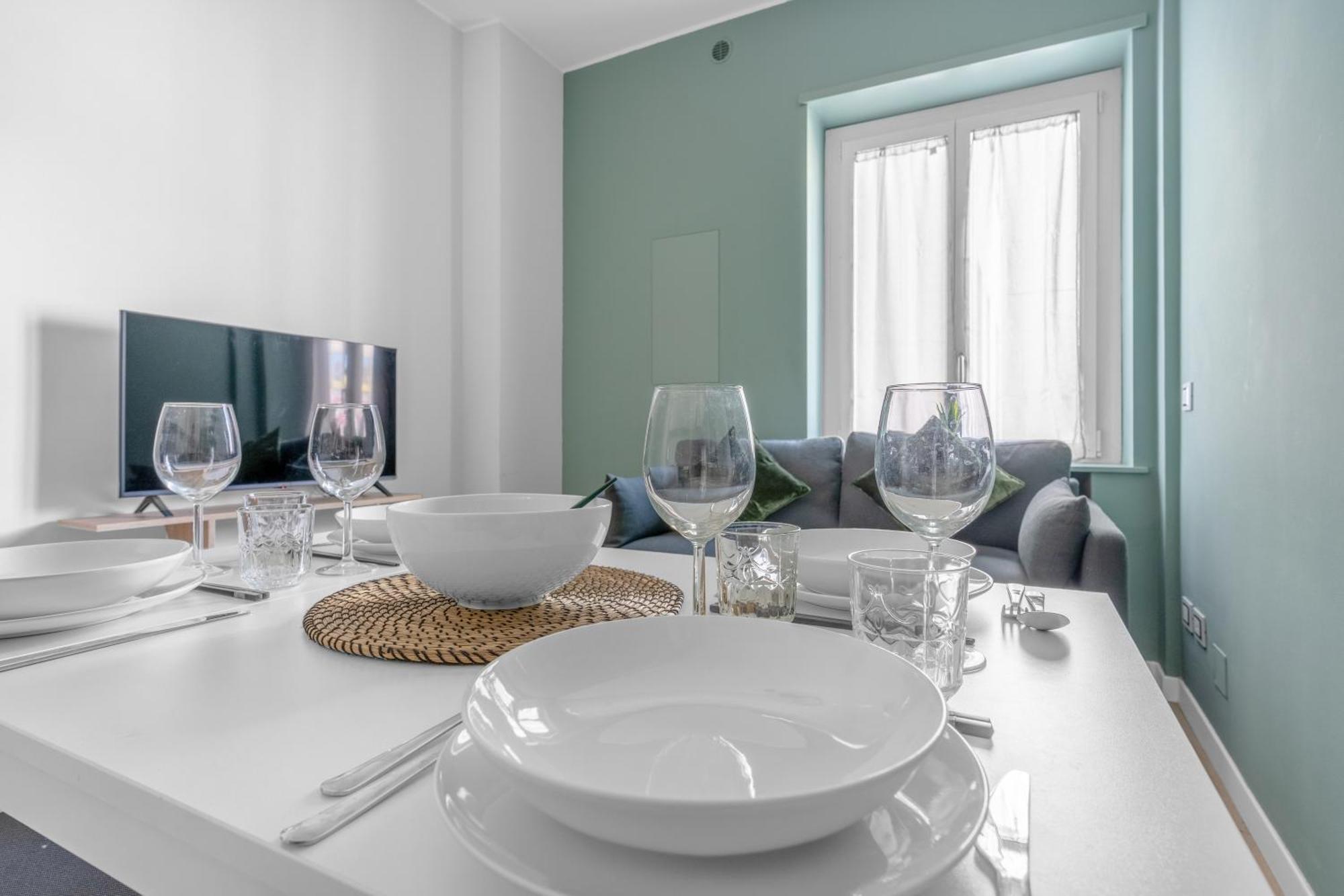 Sil5 - Bright - Luxury Apartment Milan