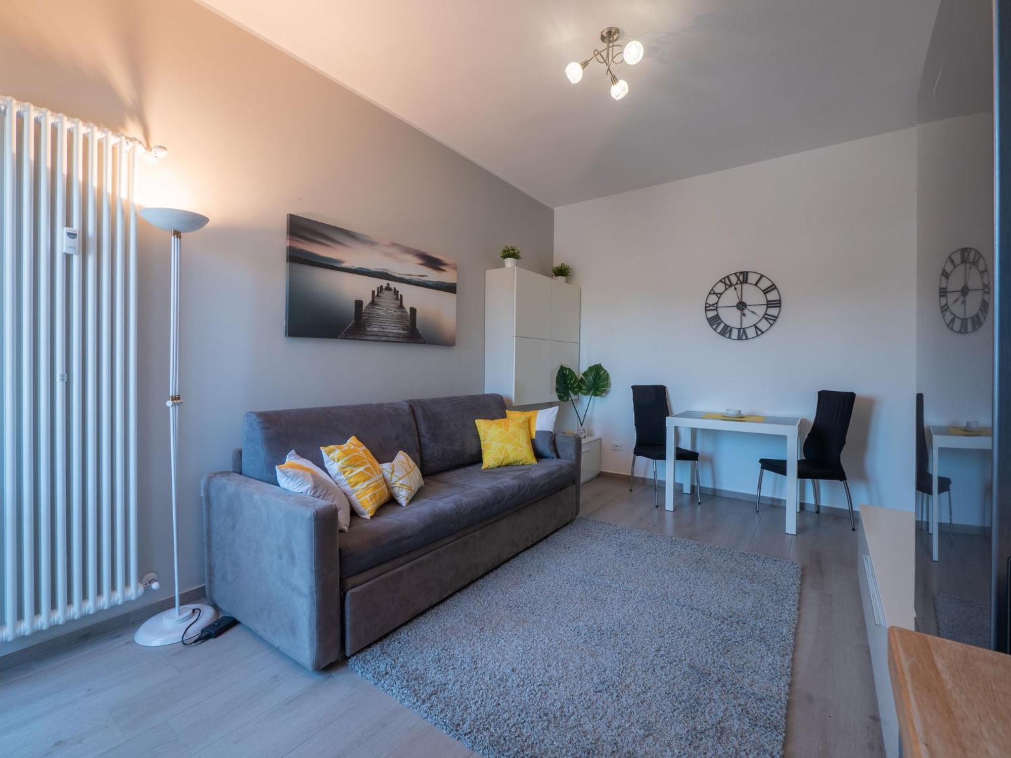 Xenia - Modern, Quiet And Cozy Milan