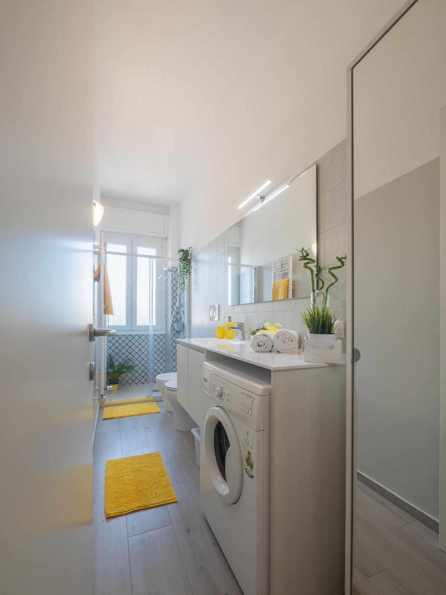 Xenia - Modern, Quiet And Cozy Apartment Milan