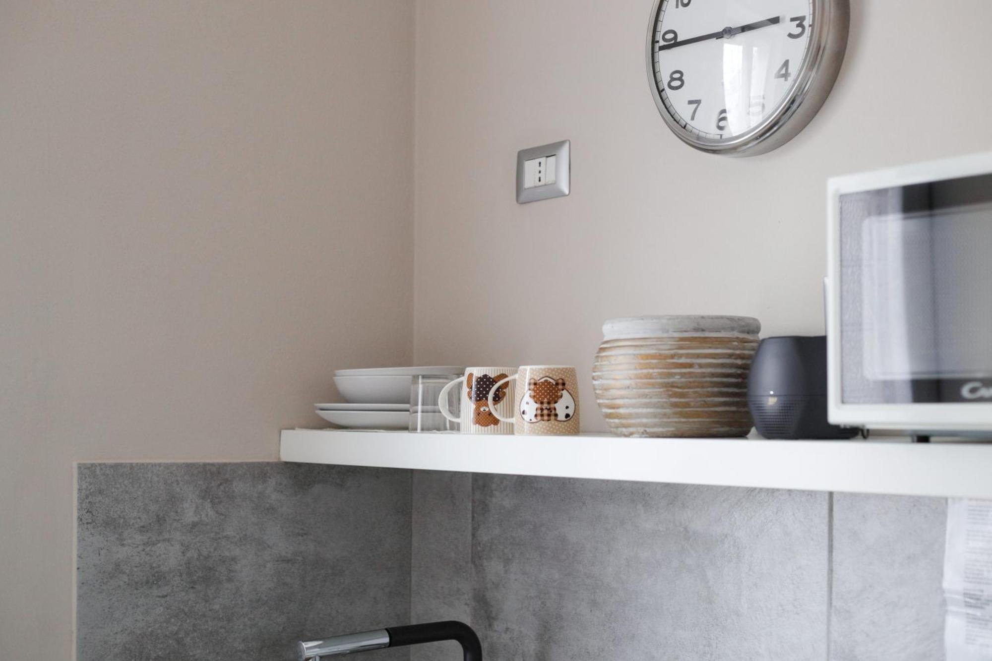 Station 33 Via Sammartini Apartment Milan