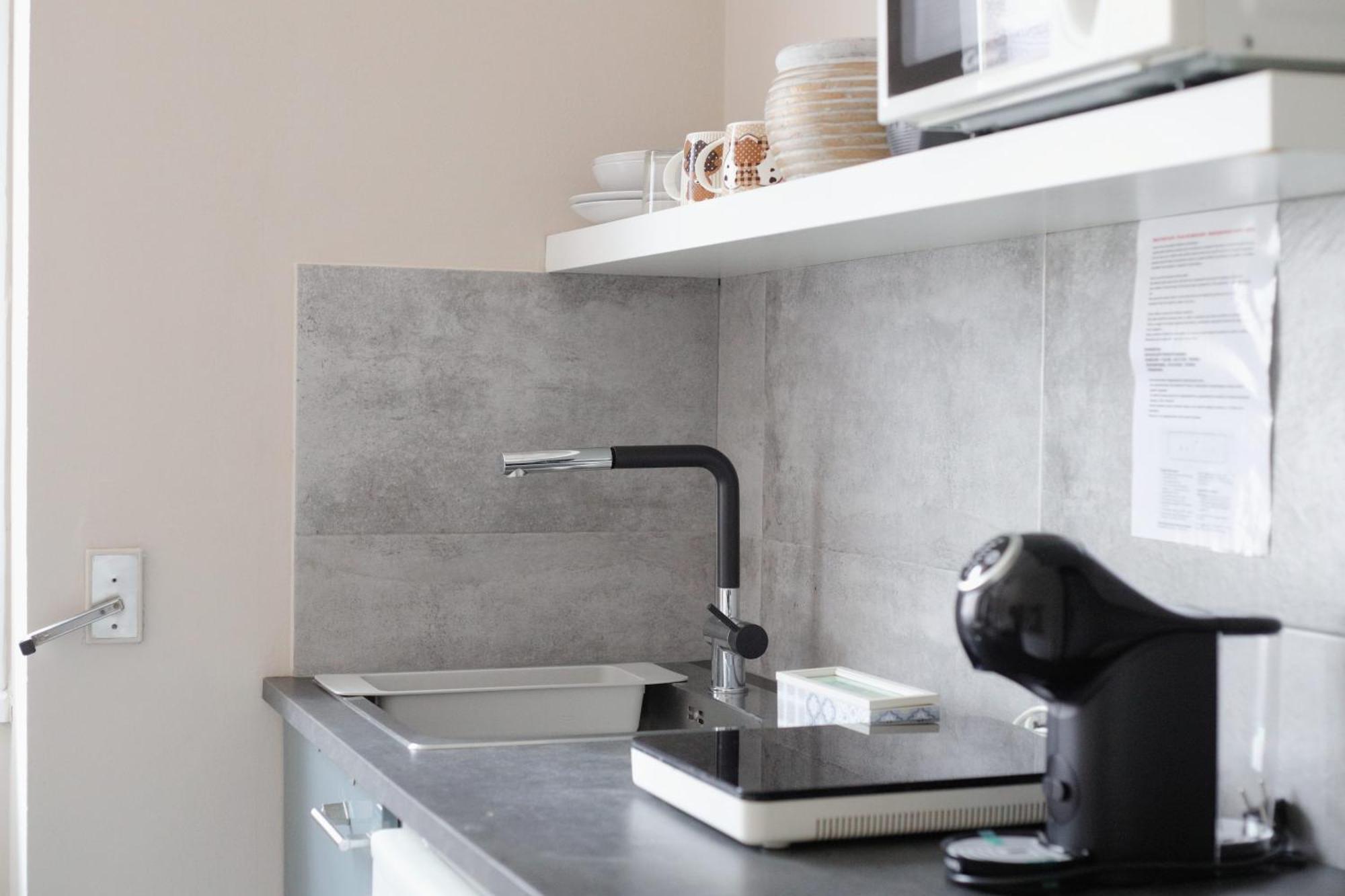 Station 33 Via Sammartini Apartment Milan
