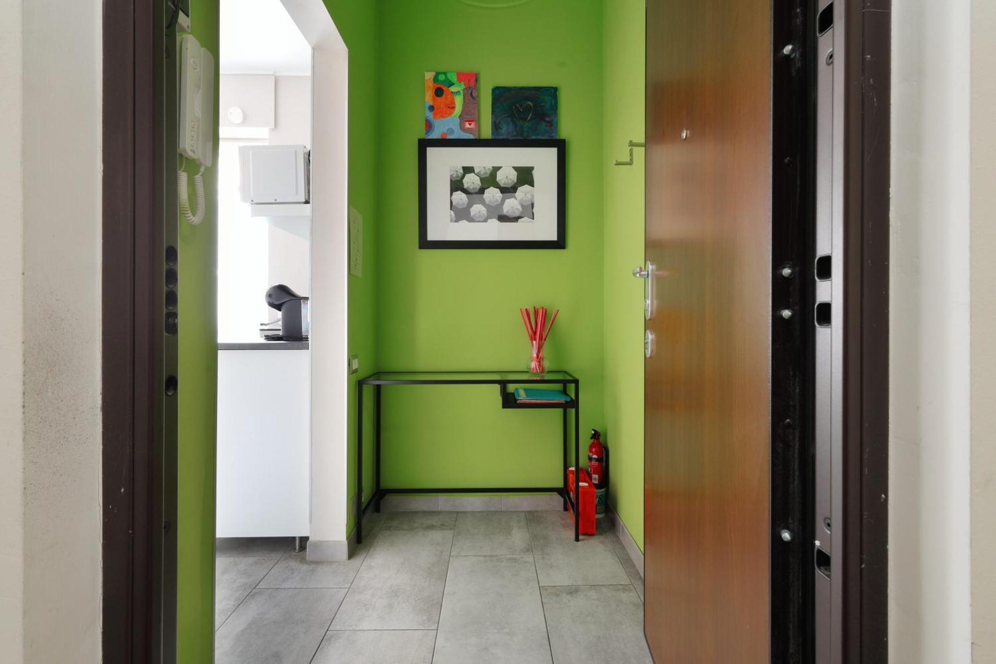 Apartment Station 33 Via Sammartini Milan
