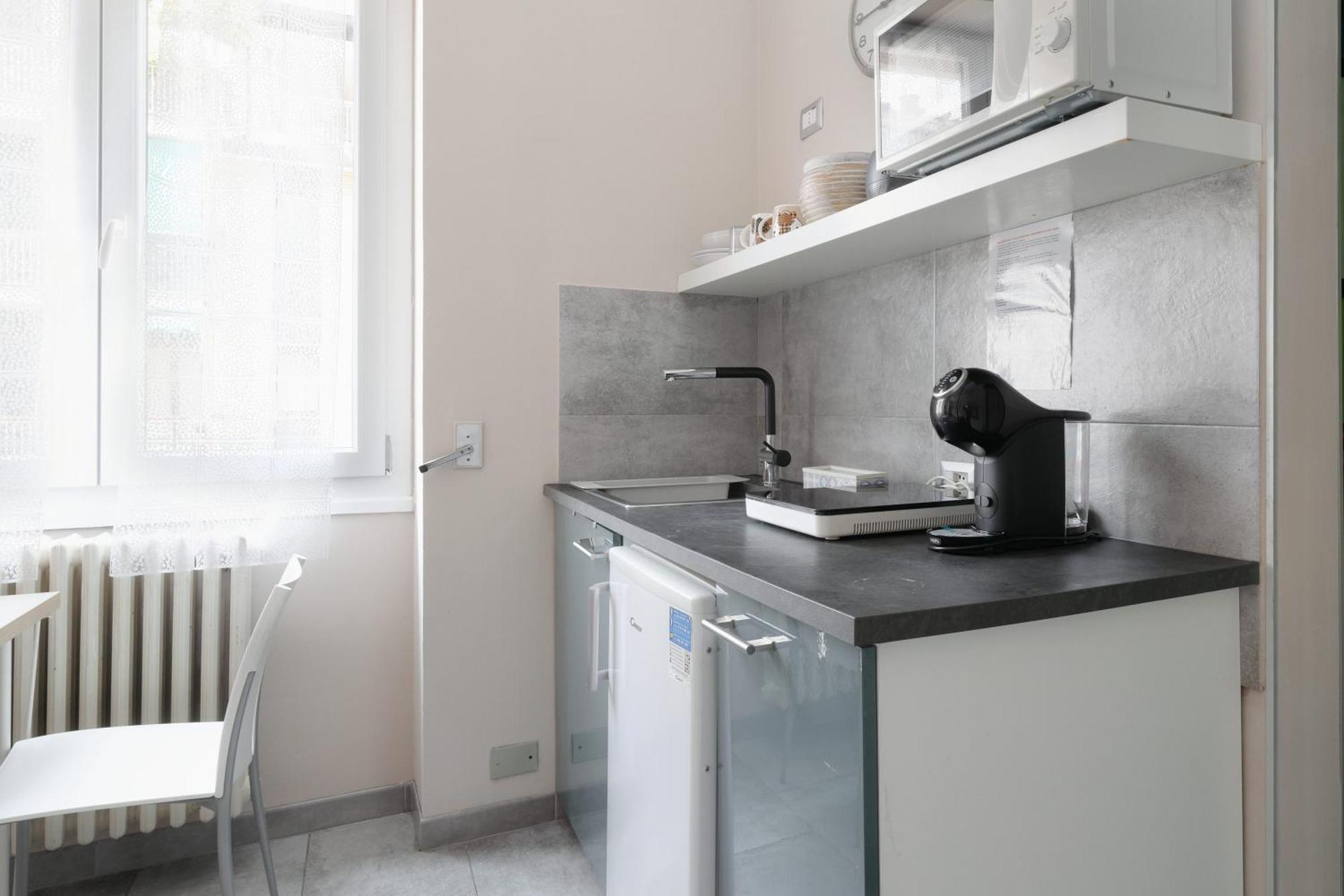Apartment Station 33 Via Sammartini Milan
