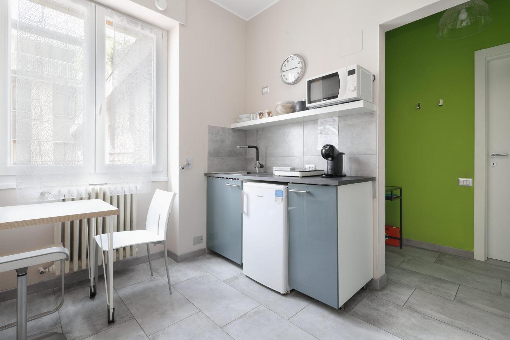 Station 33 Via Sammartini Apartment