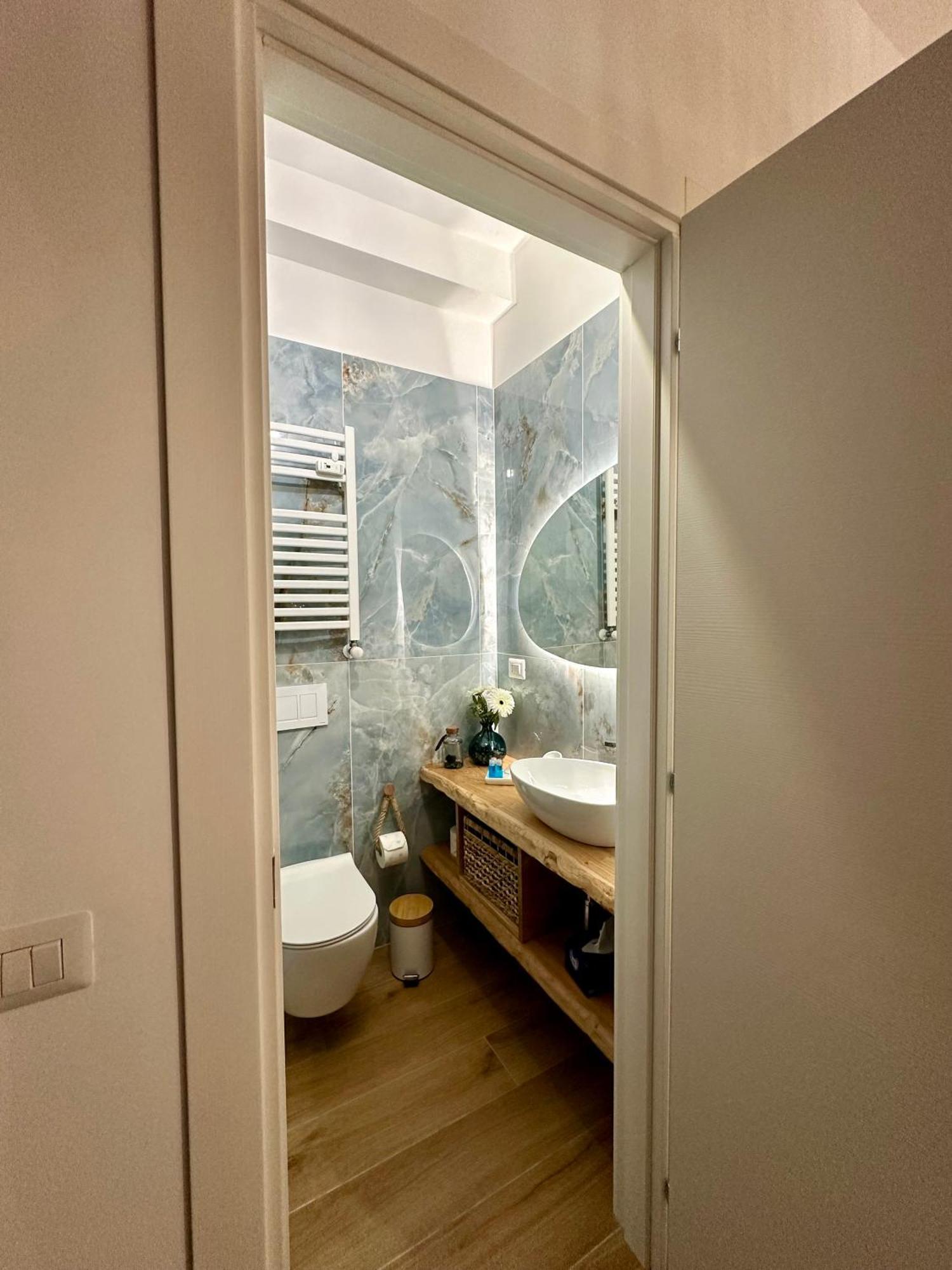Guest house Due Mari Zona Portello-fiera Free Wi-fi Milan