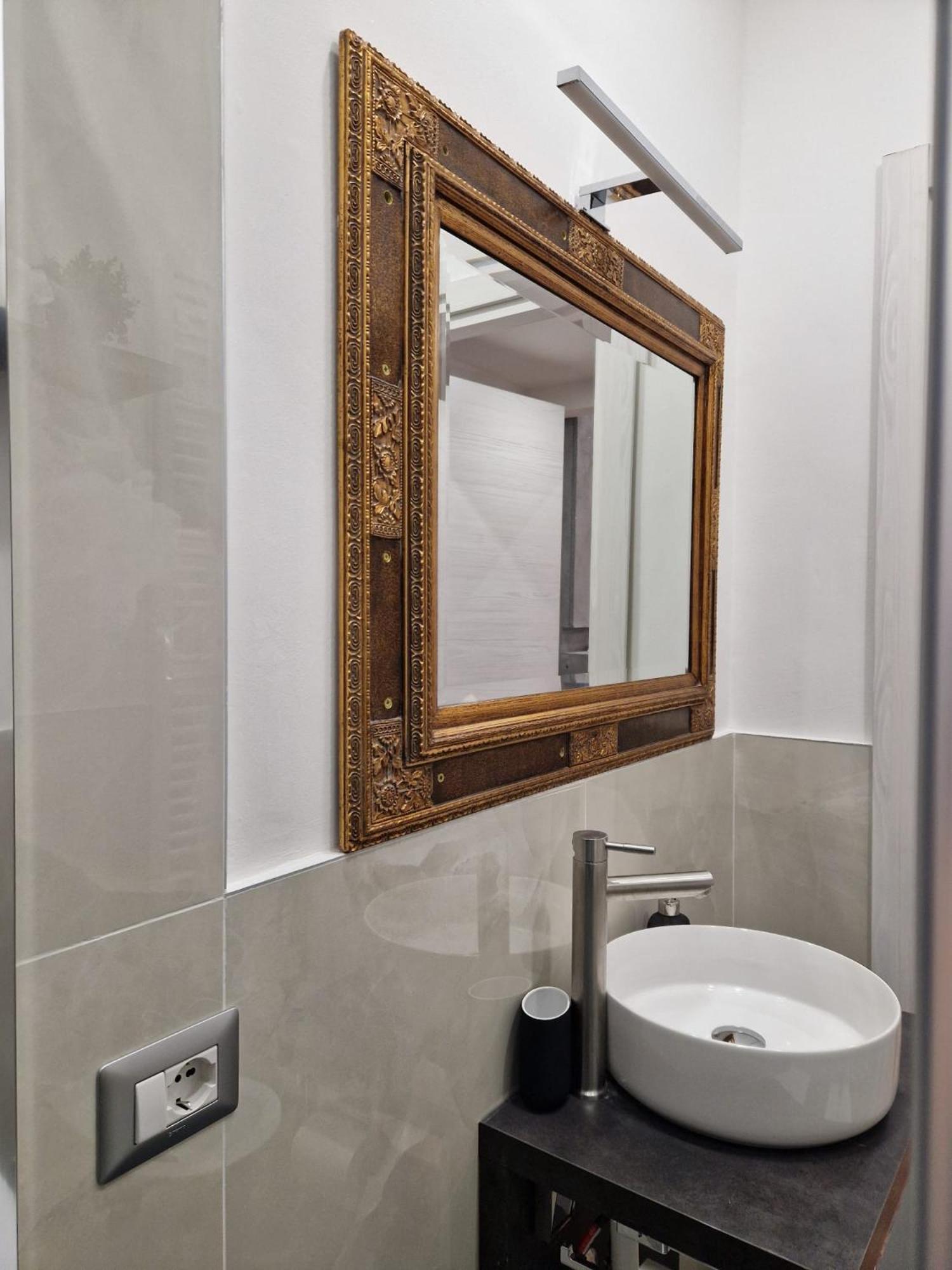 Apartment N&ghomesweethome Canova Accogliente - Affari Milan