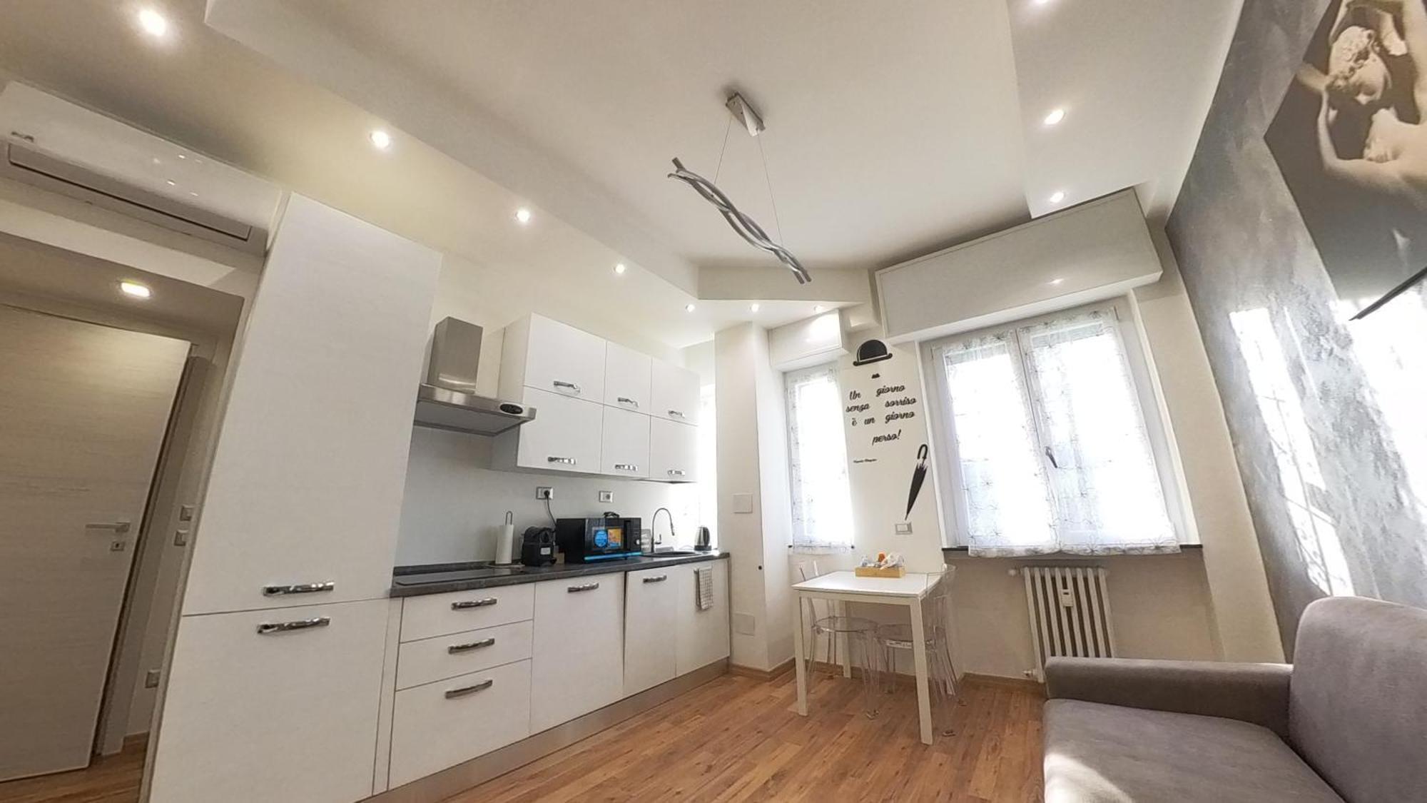 Apartment N&ghomesweethome Canova Accogliente - Affari