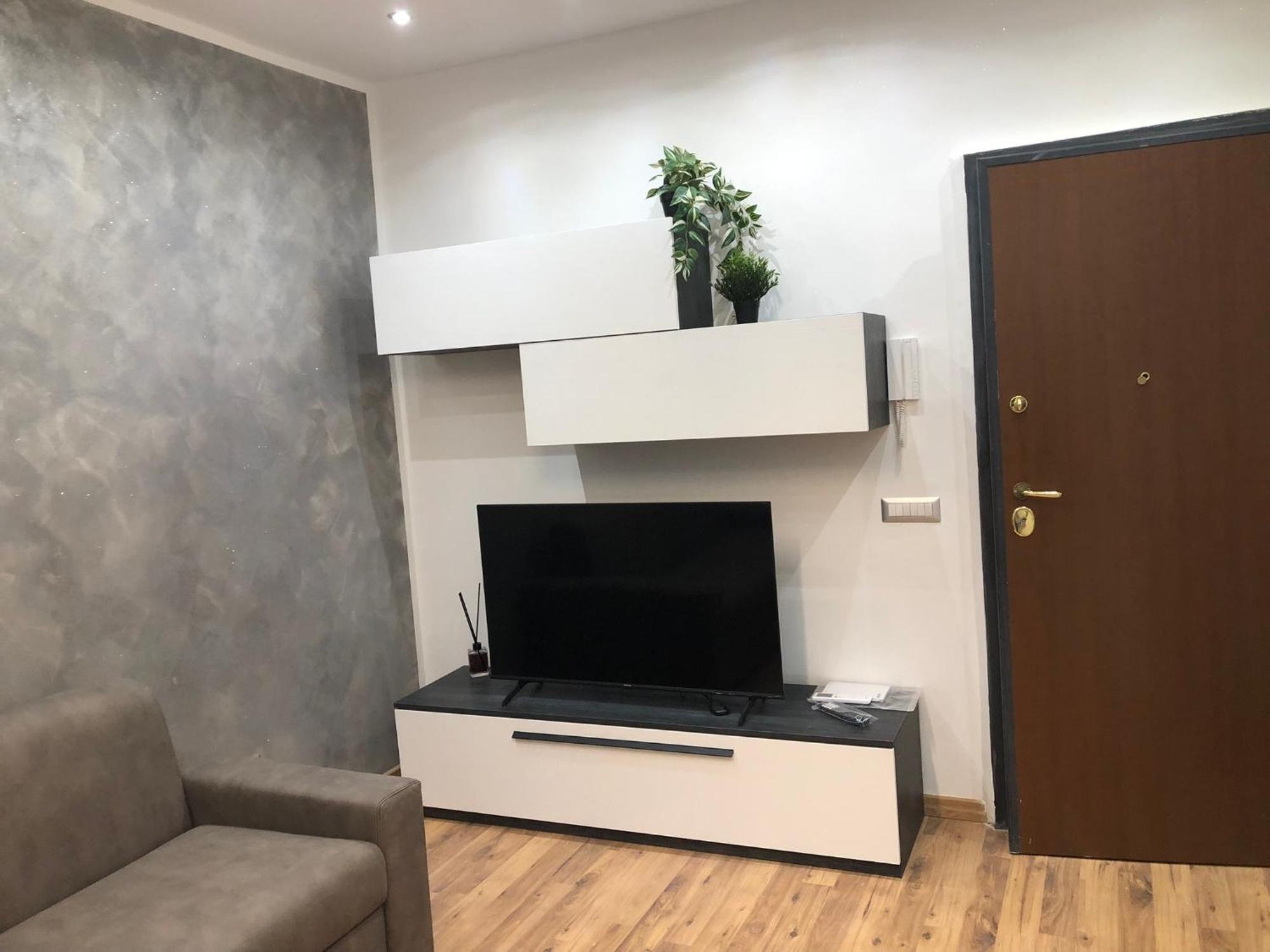 Apartment N&ghomesweethome Canova Accogliente - Affari Milan
