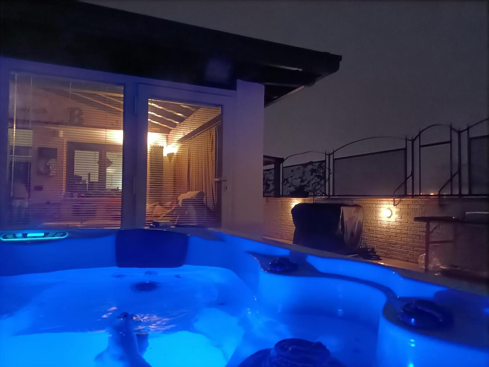 Apartment Rooftop Terrace - Elegante Attico Con Idromassaggio Milan