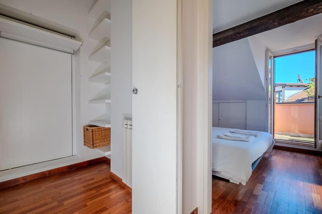 Ht Moscova Skyline View Apartamento *