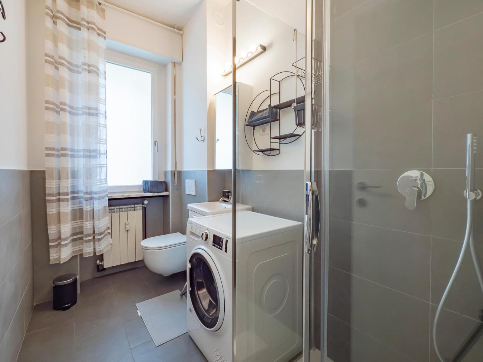 Xenia - Luminous In Citylife Apartment Milan