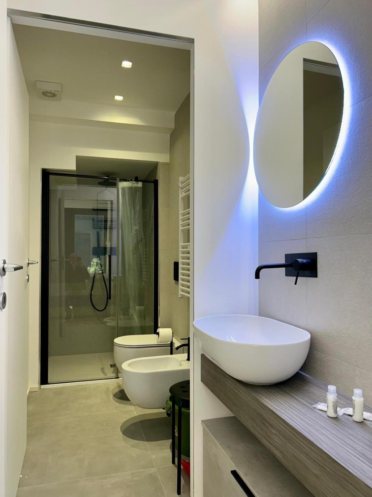 Kibilu Luxury With Terrace, Isola District And Near Garibaldi Station Appartamento