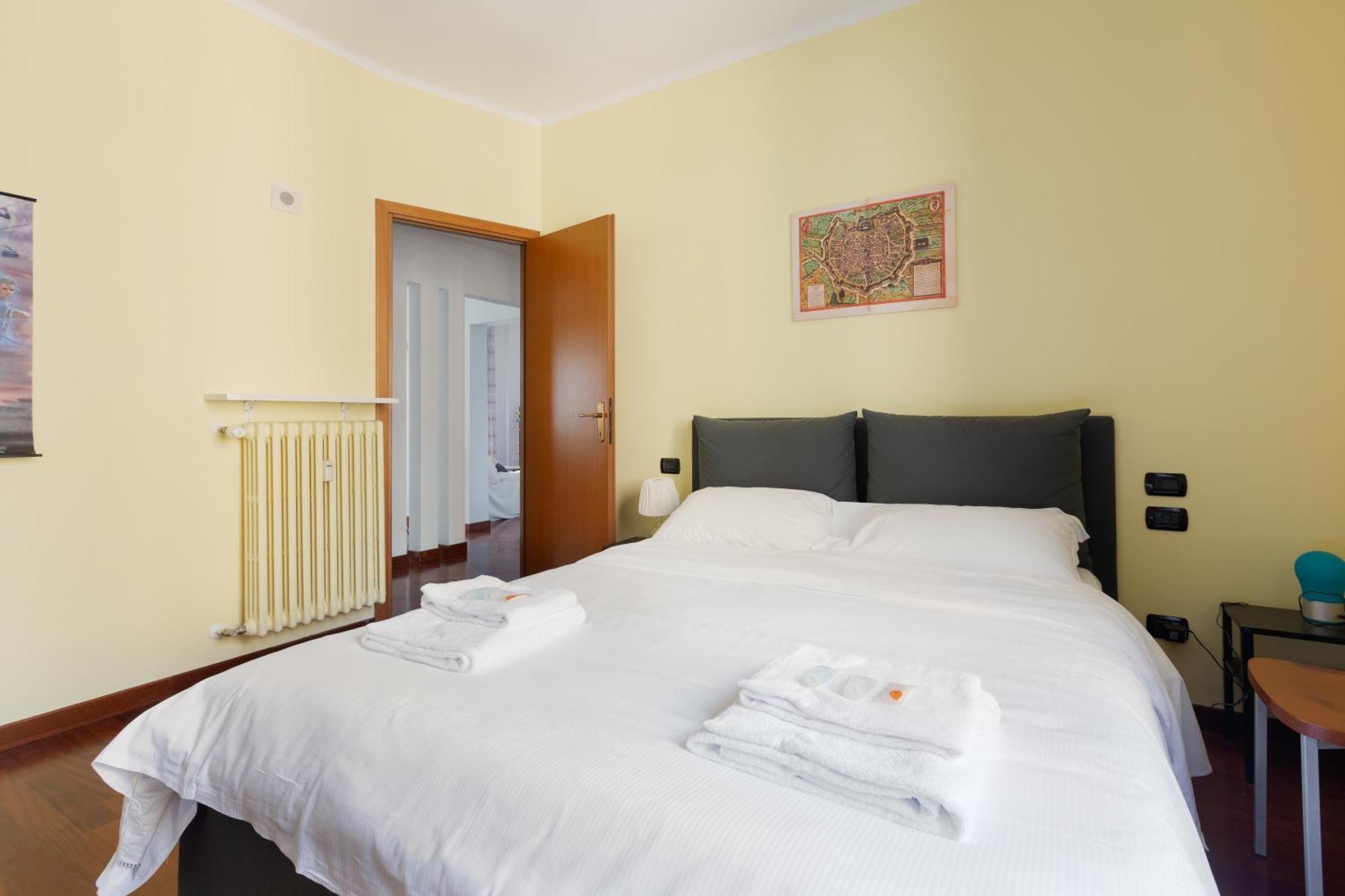 Sondrio M3 - Spacious With Balcony! Apartment *