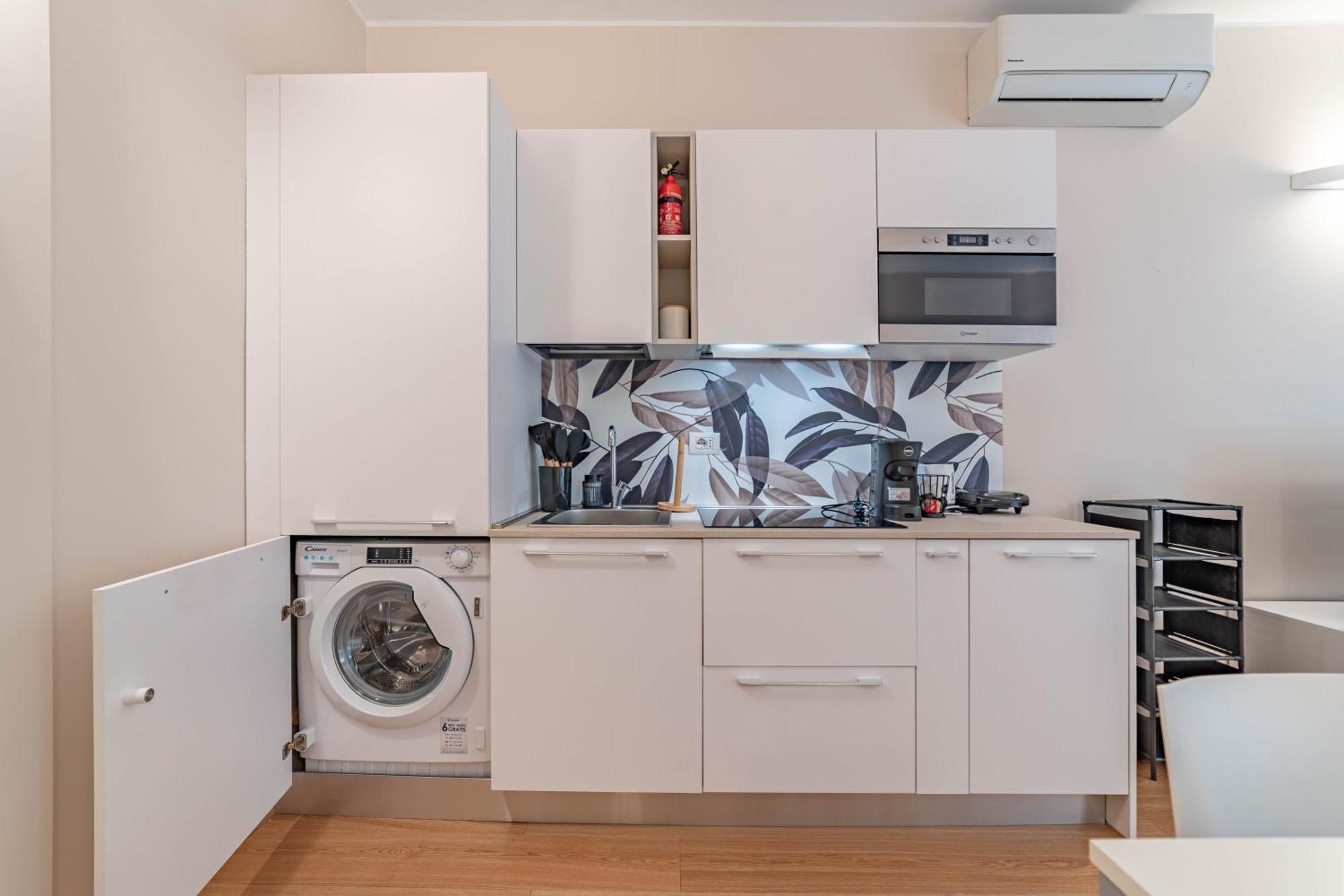 Apartamento 500 M From Corso Sempione, Close To Metro M5 *