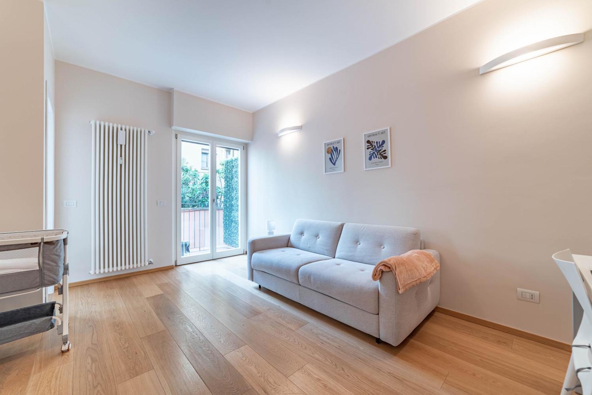 Apartamento 500 M From Corso Sempione, Close To Metro M5 Milão