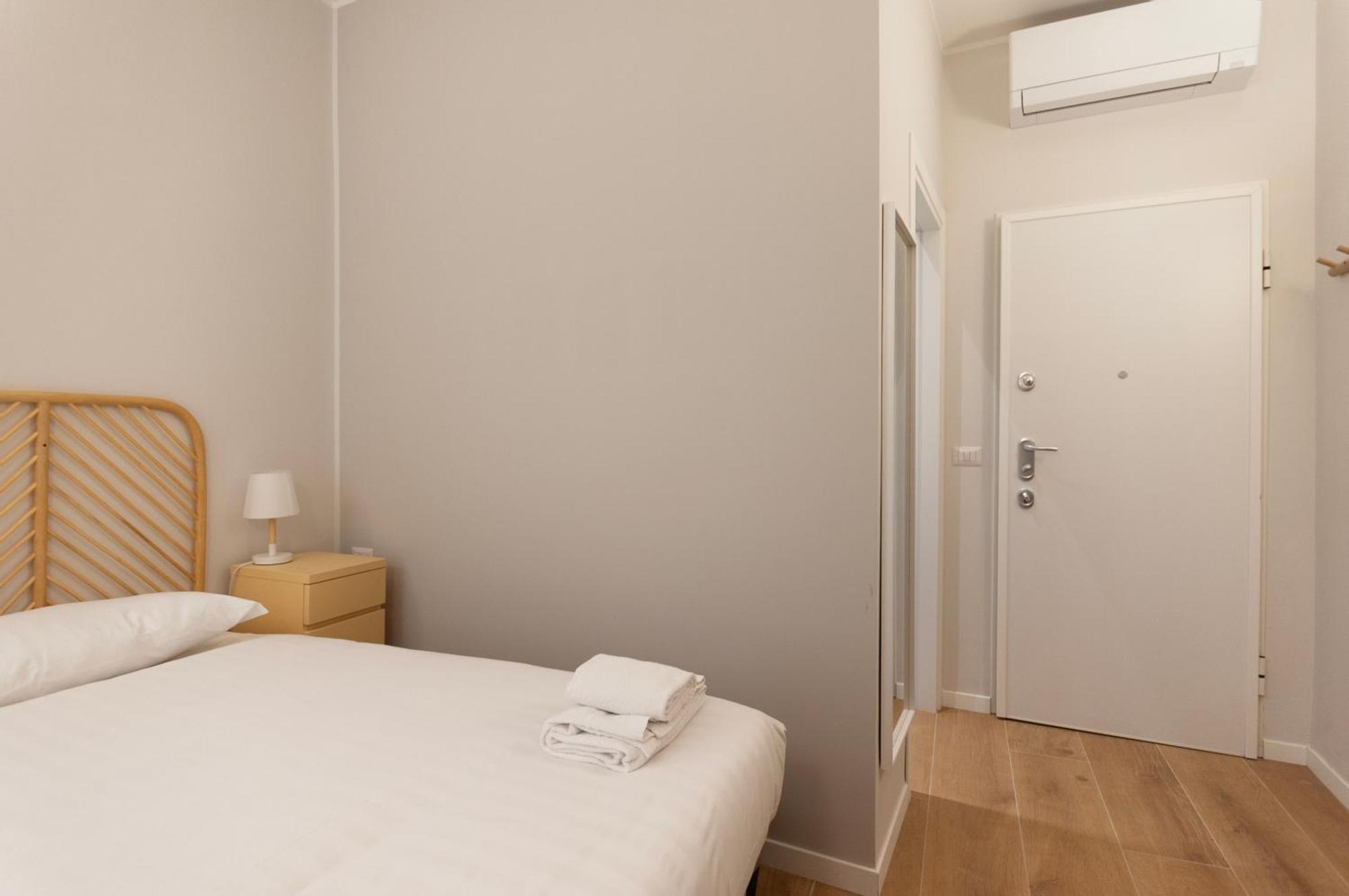 Youhosty - Ticinese 3 *