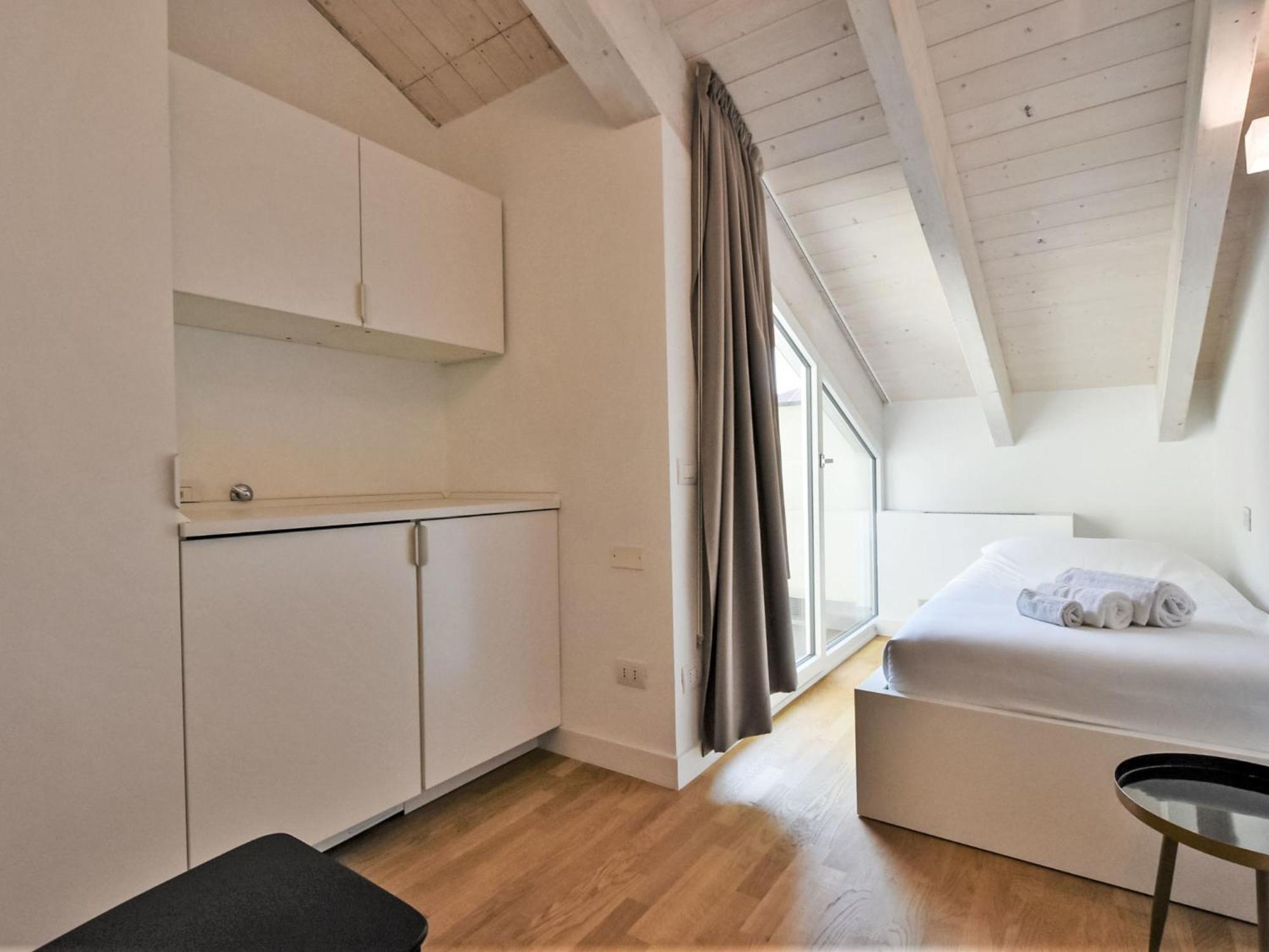 White Attic Terrace By Interhome Apartamento *