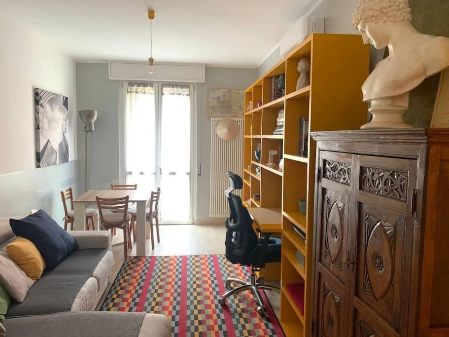 Art&design Close To Bocconi Milano