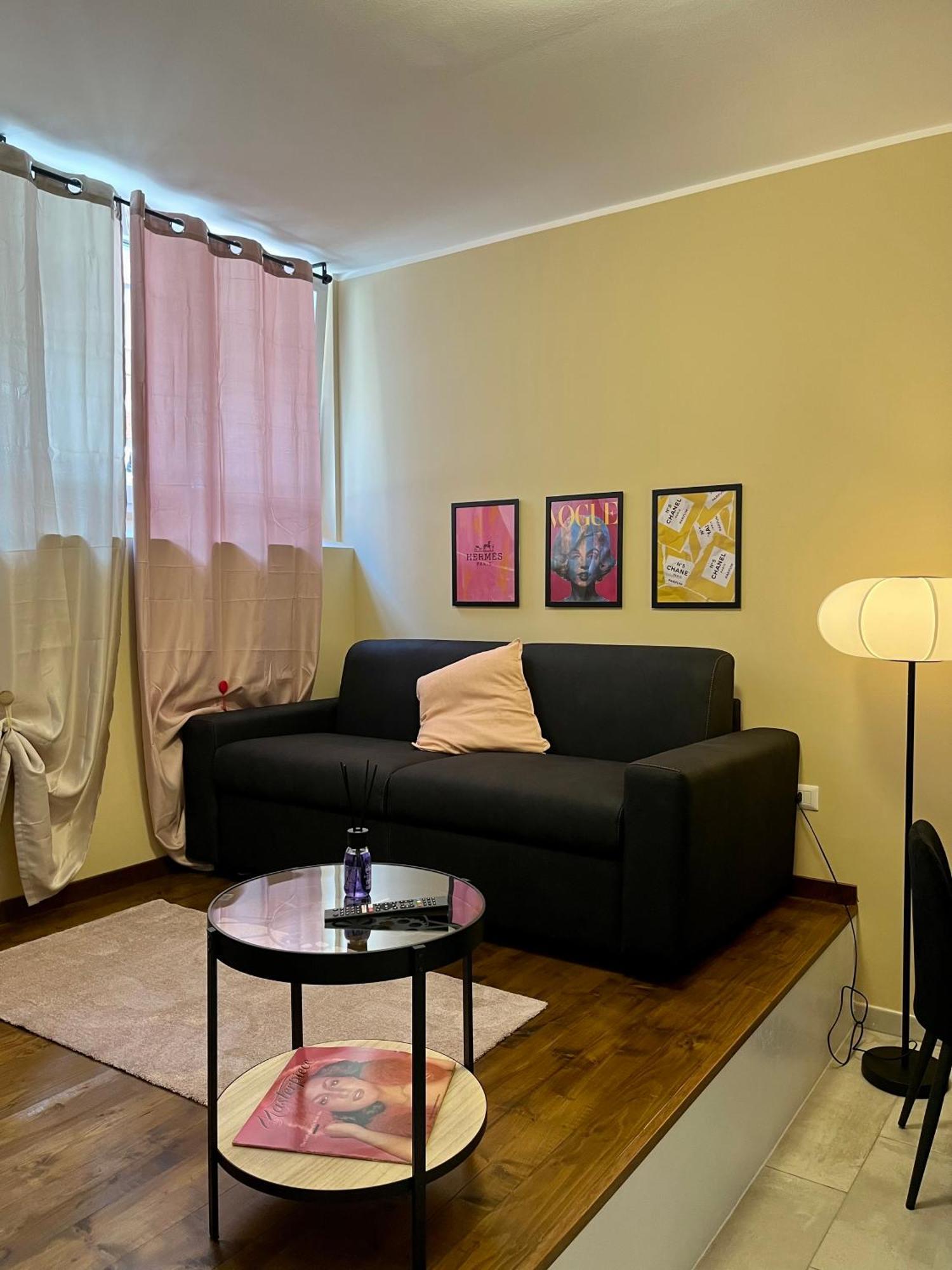 Dimora Chic - A 5 Fermate Dal Duomo Casa vacanze Milano