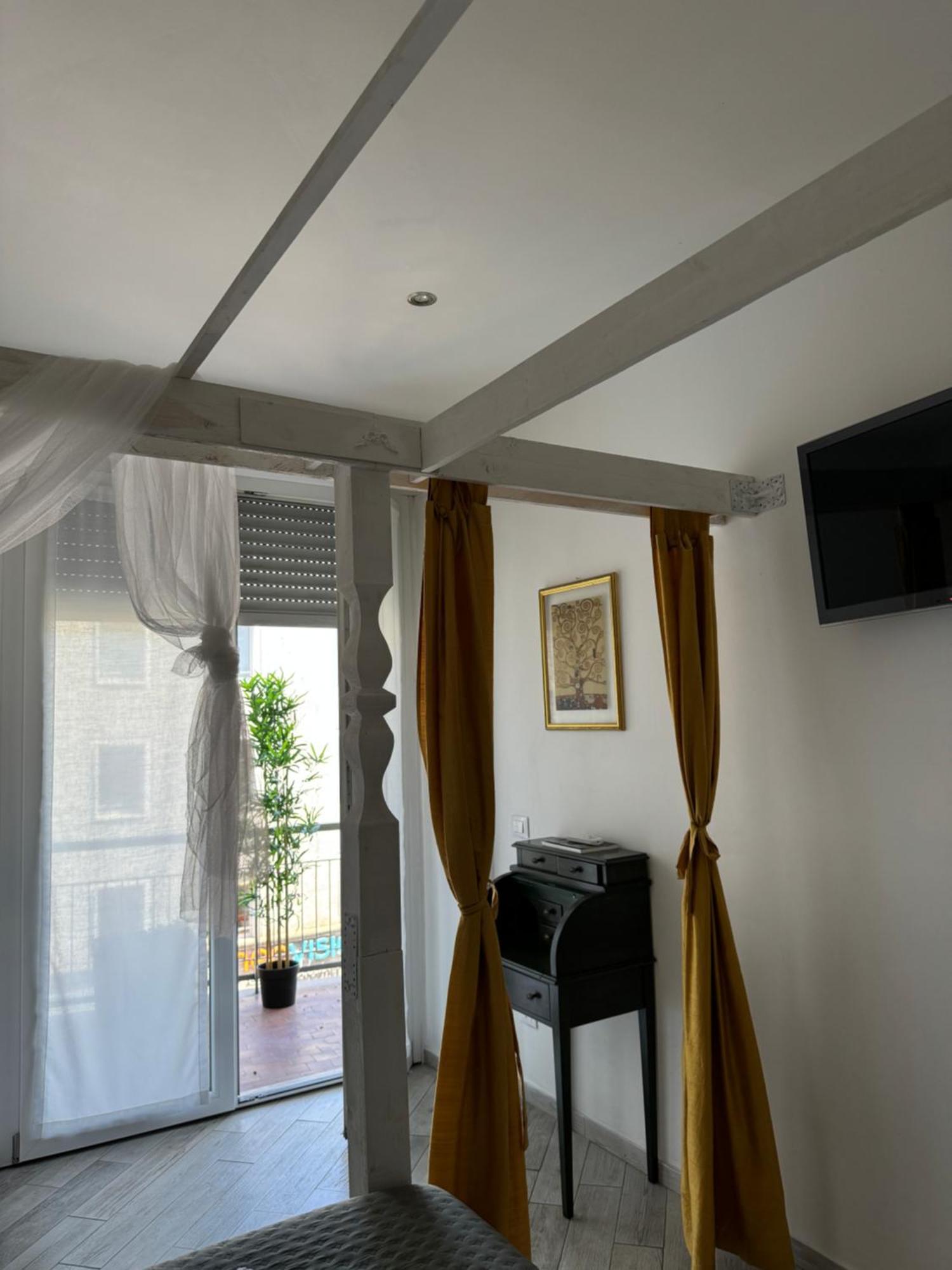 Four Bedroom In The Centre Of The Appartamento *