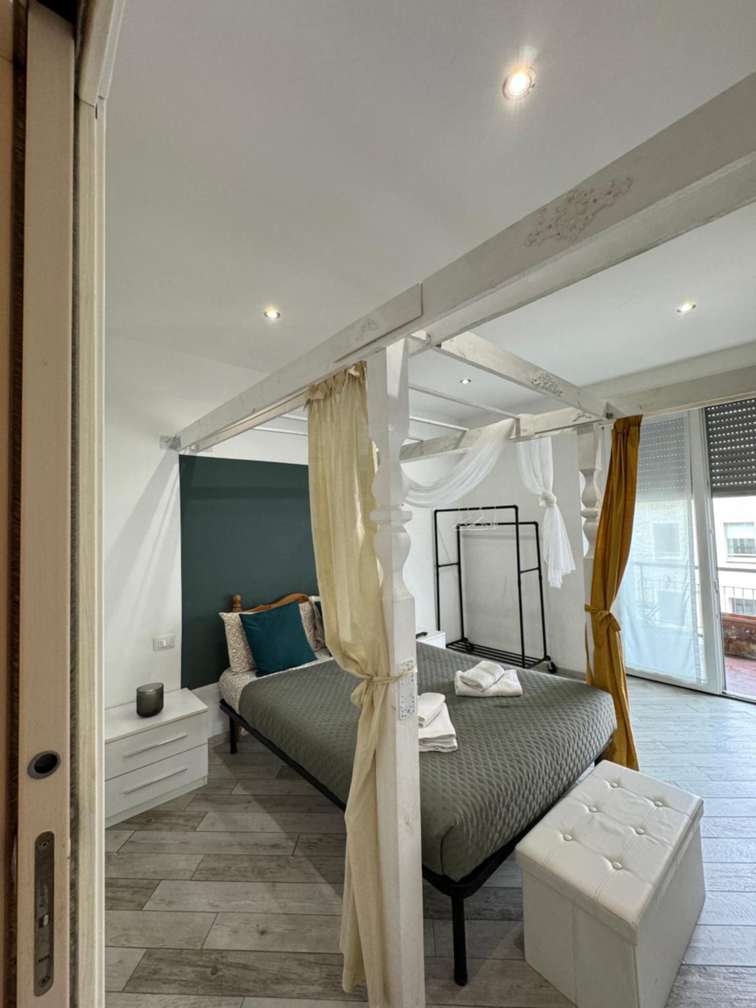 Appartamento Four Bedroom In The Centre Of The *