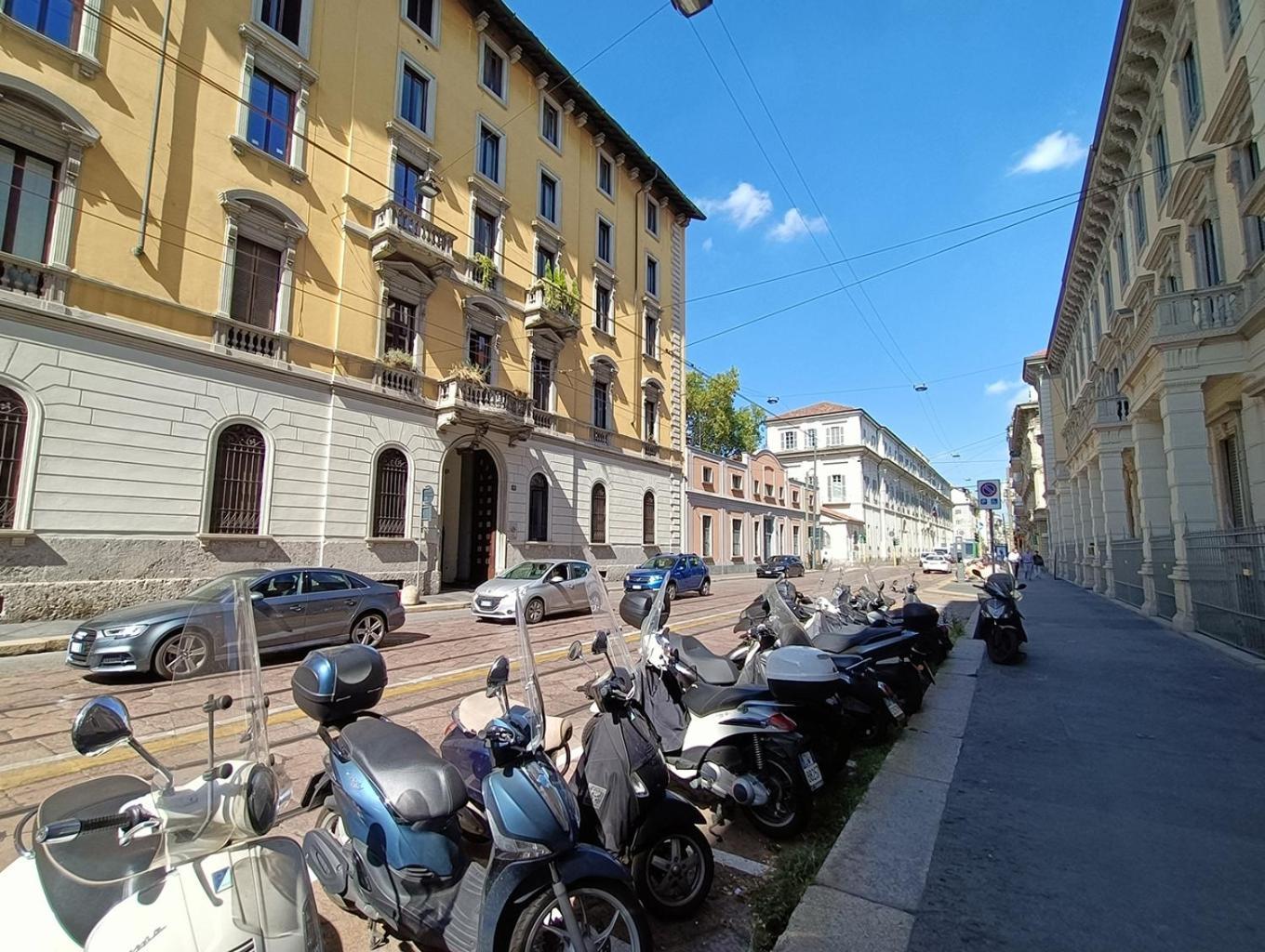Apartment Sahi - Residenza Corso Italia Tre Camere, Due Bagni E Un Salone *