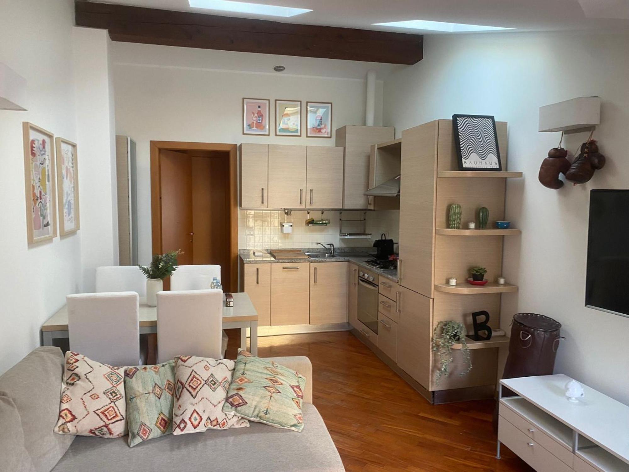 Apartamento Perla Di Nolo - - Luxury Sleeps 4