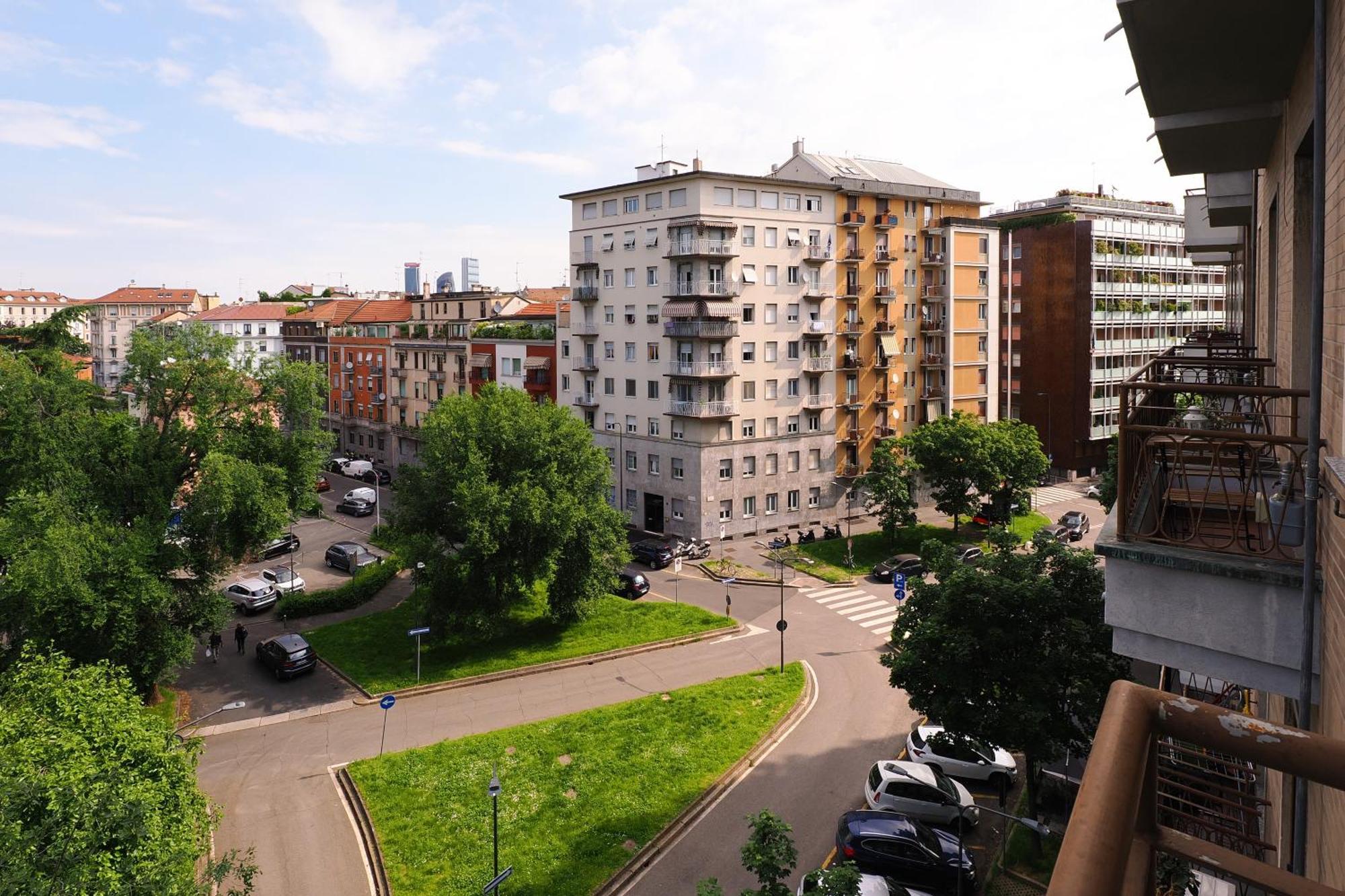 Primopiano - Roncaglia * Milan